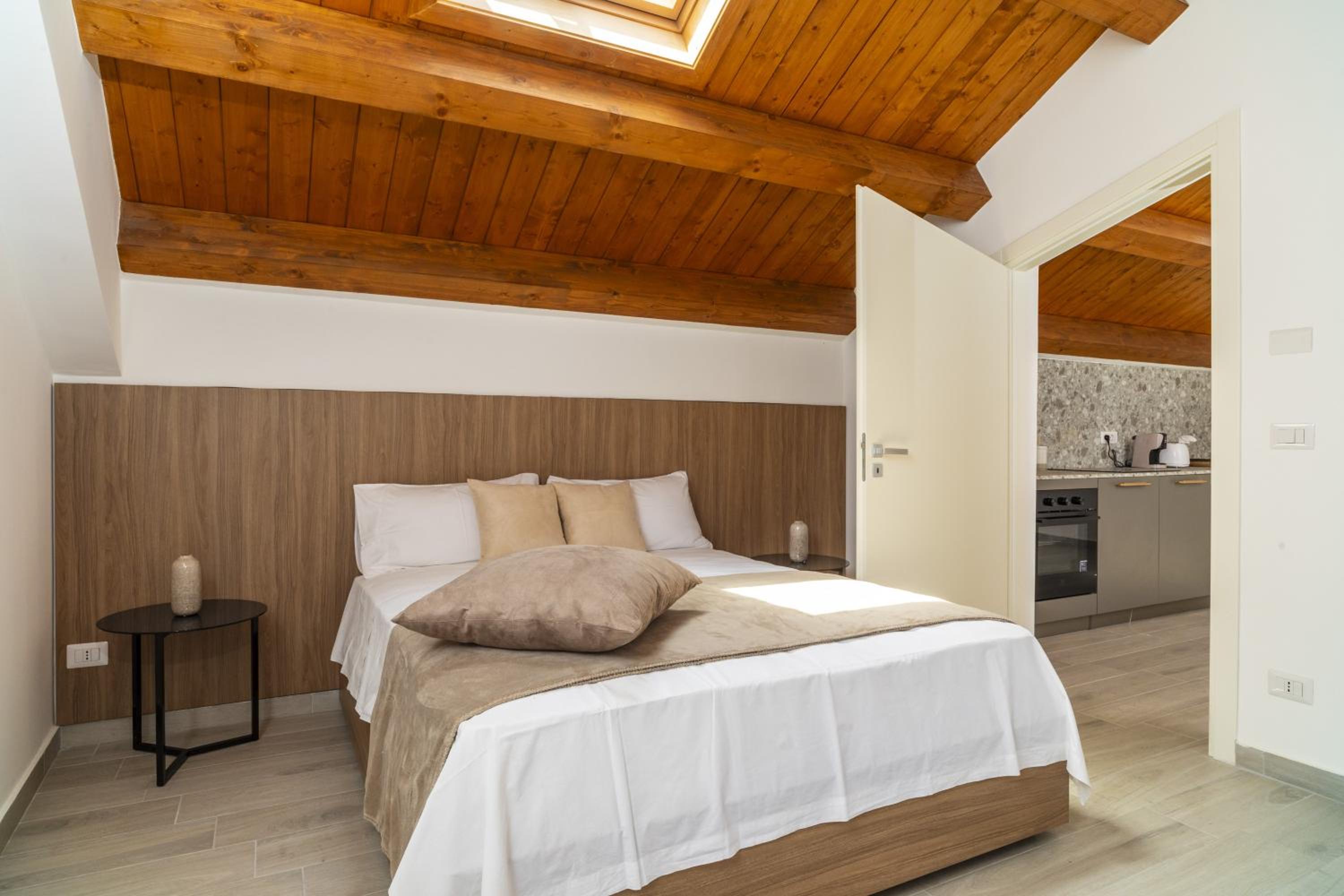 Superior One-Bedroom Apartment