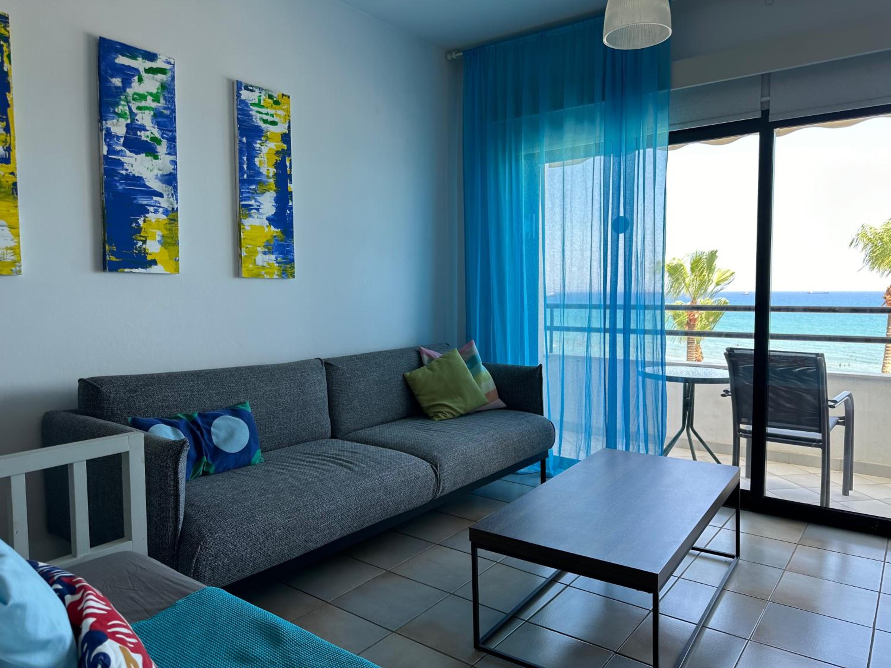 Two-Bedroom Apartment with Sea View photo 2