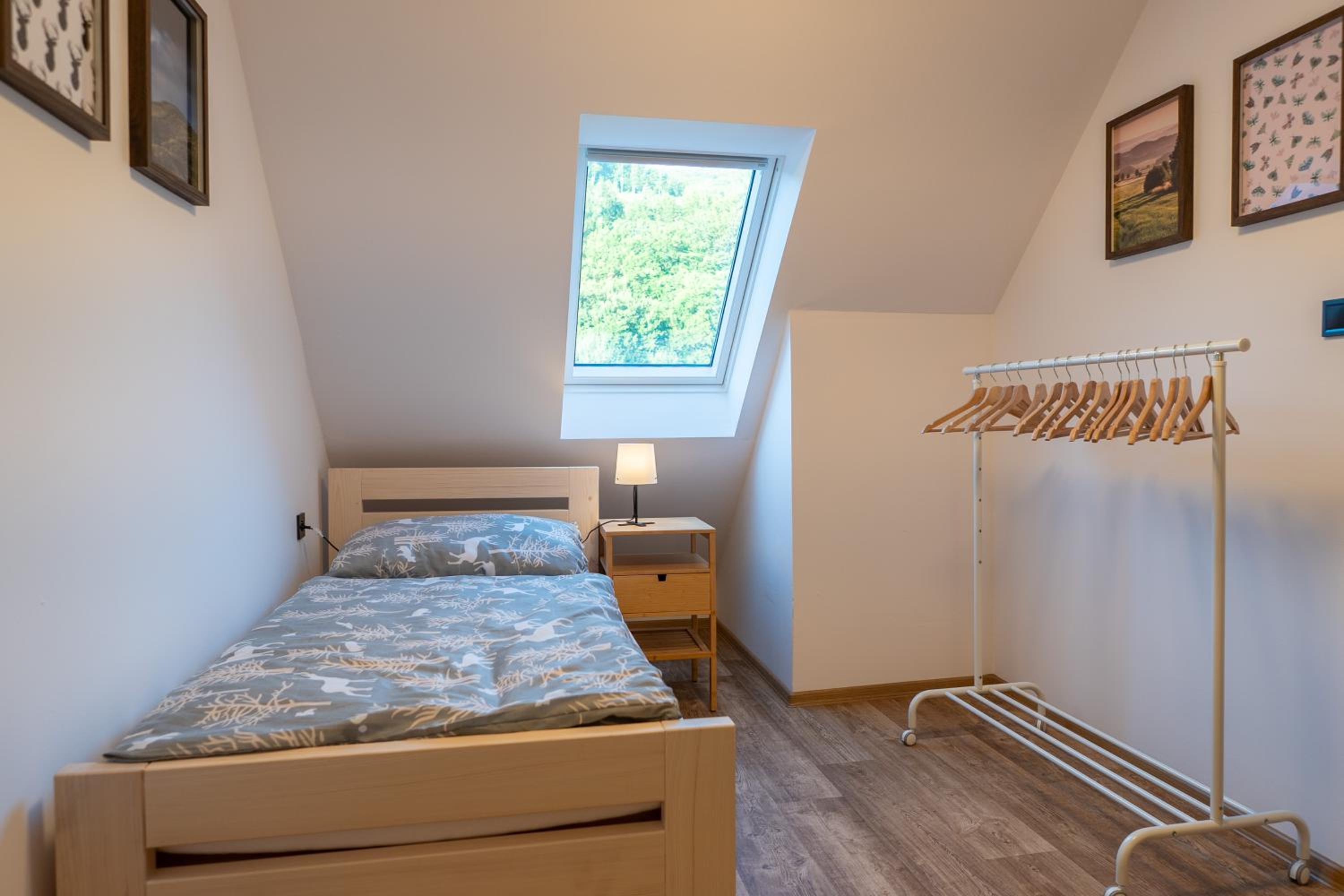 Three-Bedroom Apartment with Mountain View photo 3