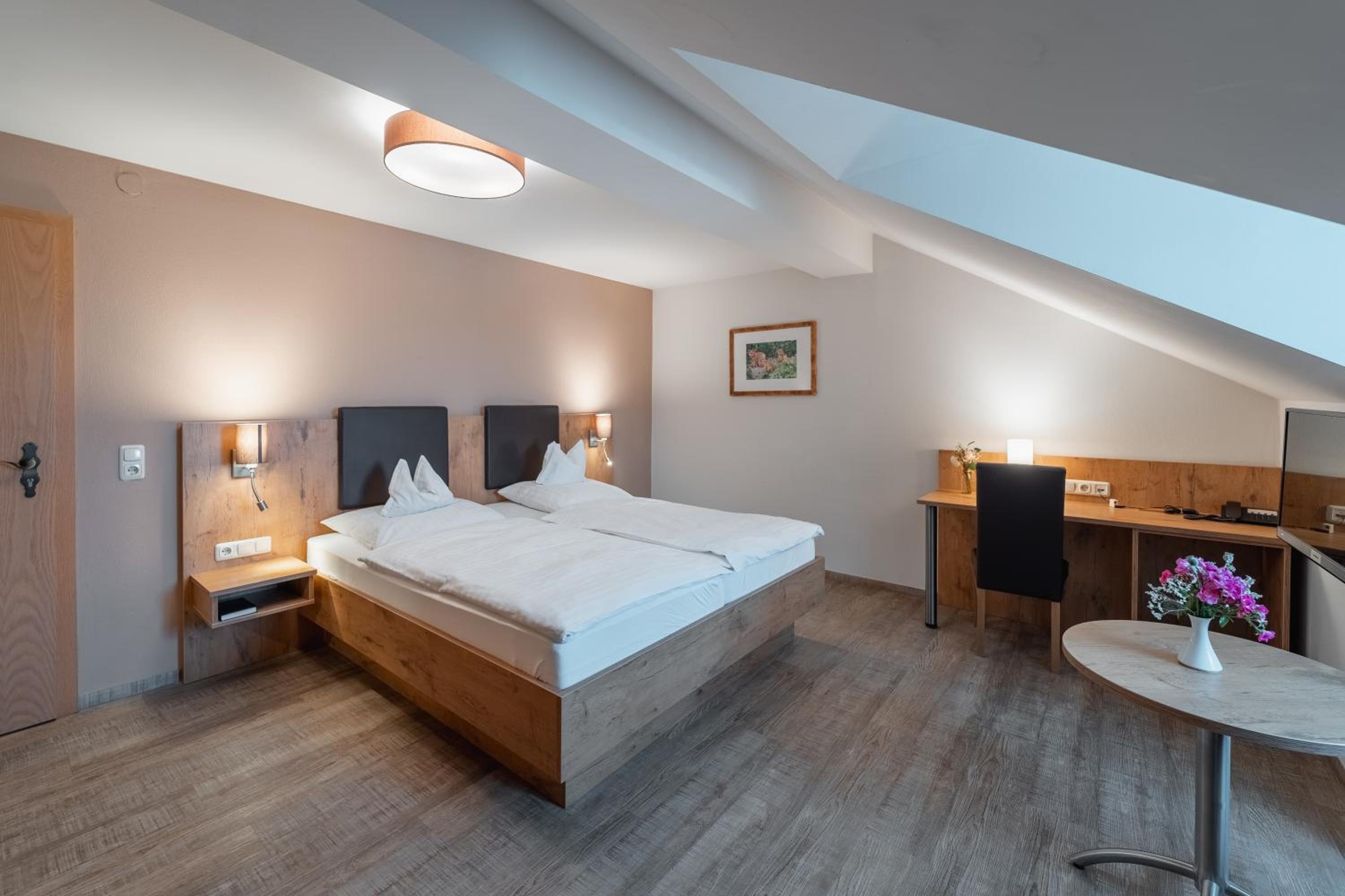 Double Room - Photo 5