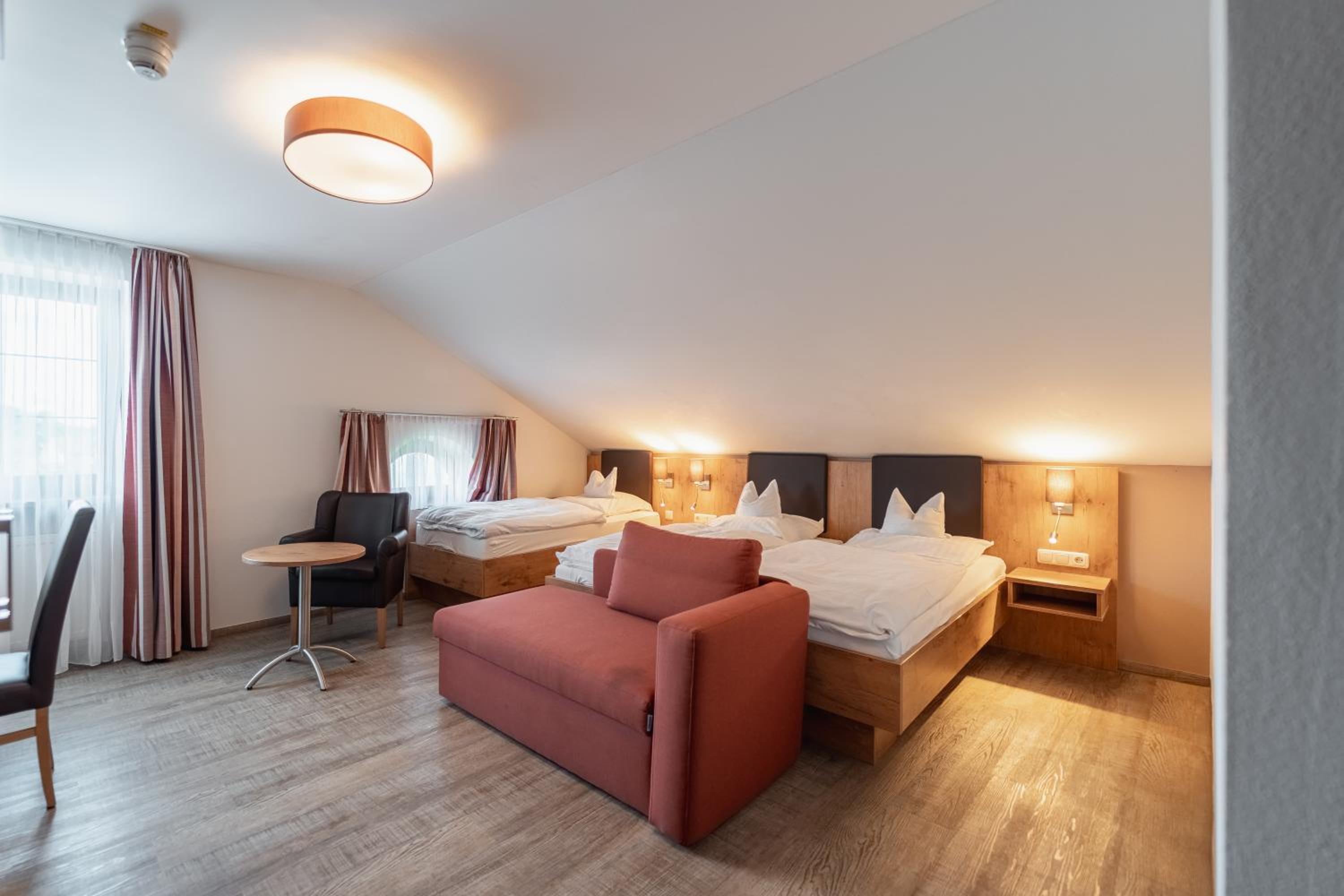 Triple Room - Photo 3