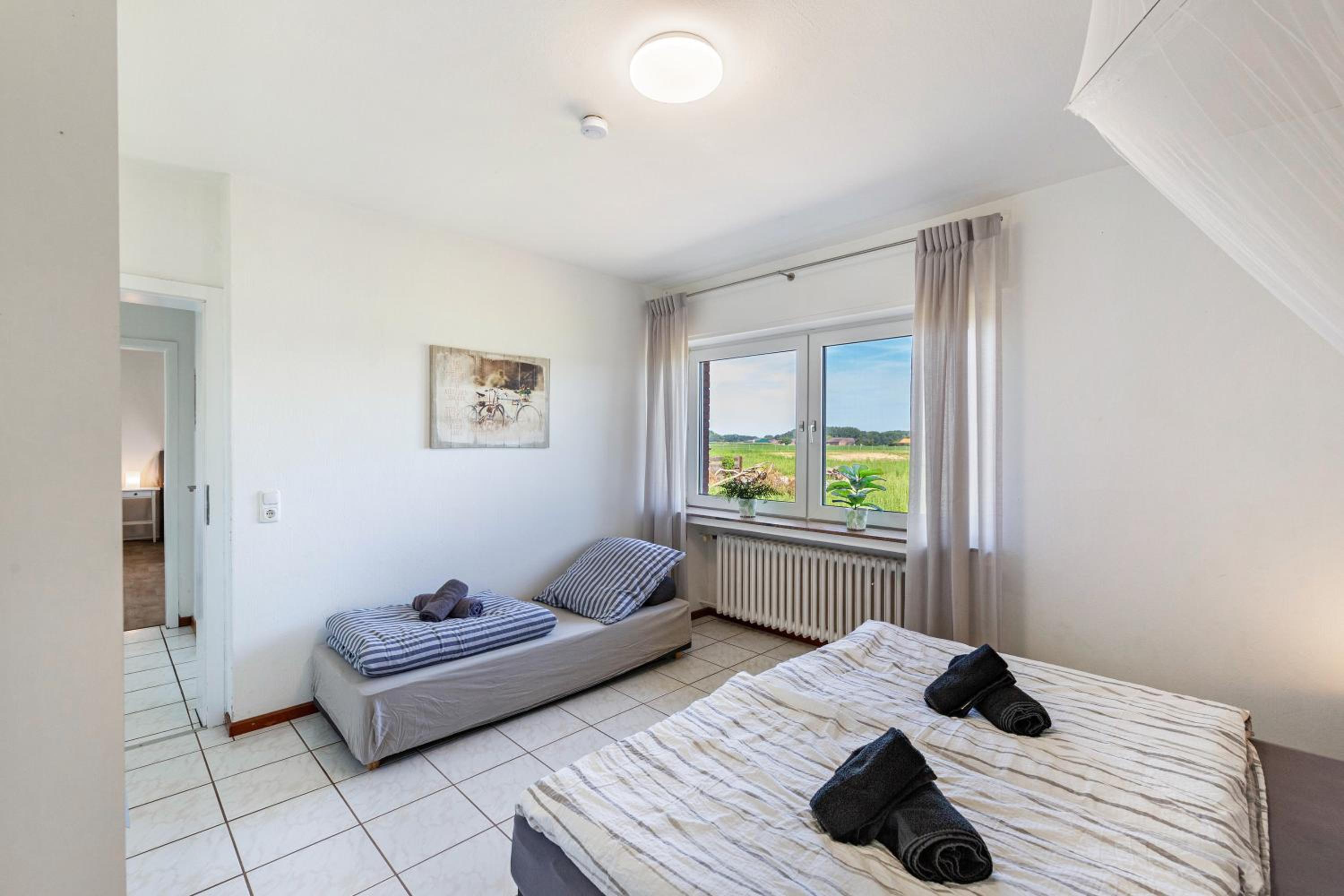 Two-Bedroom House photo 2