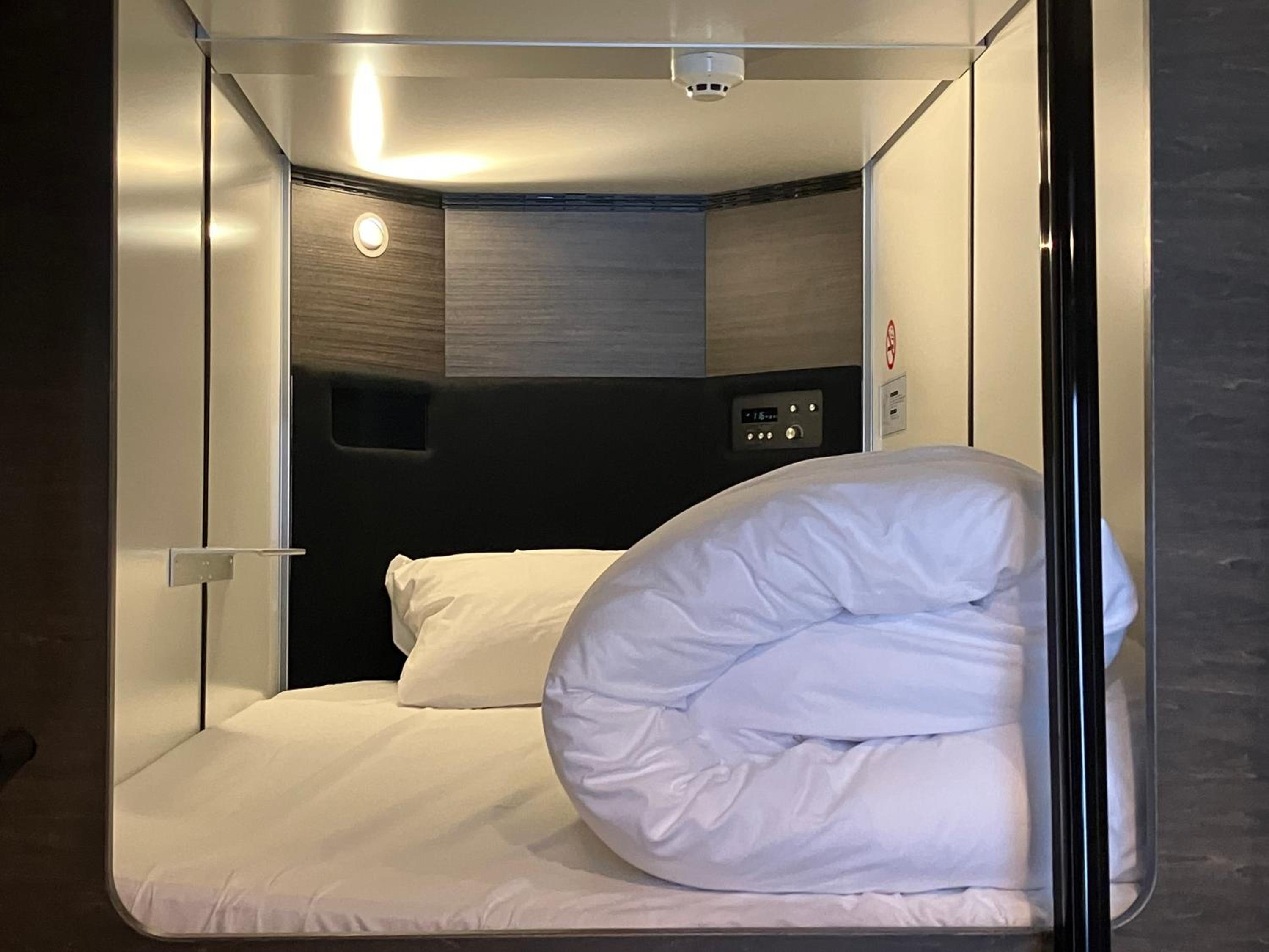 Single Bed in Mixed Dormitory Room photo 1