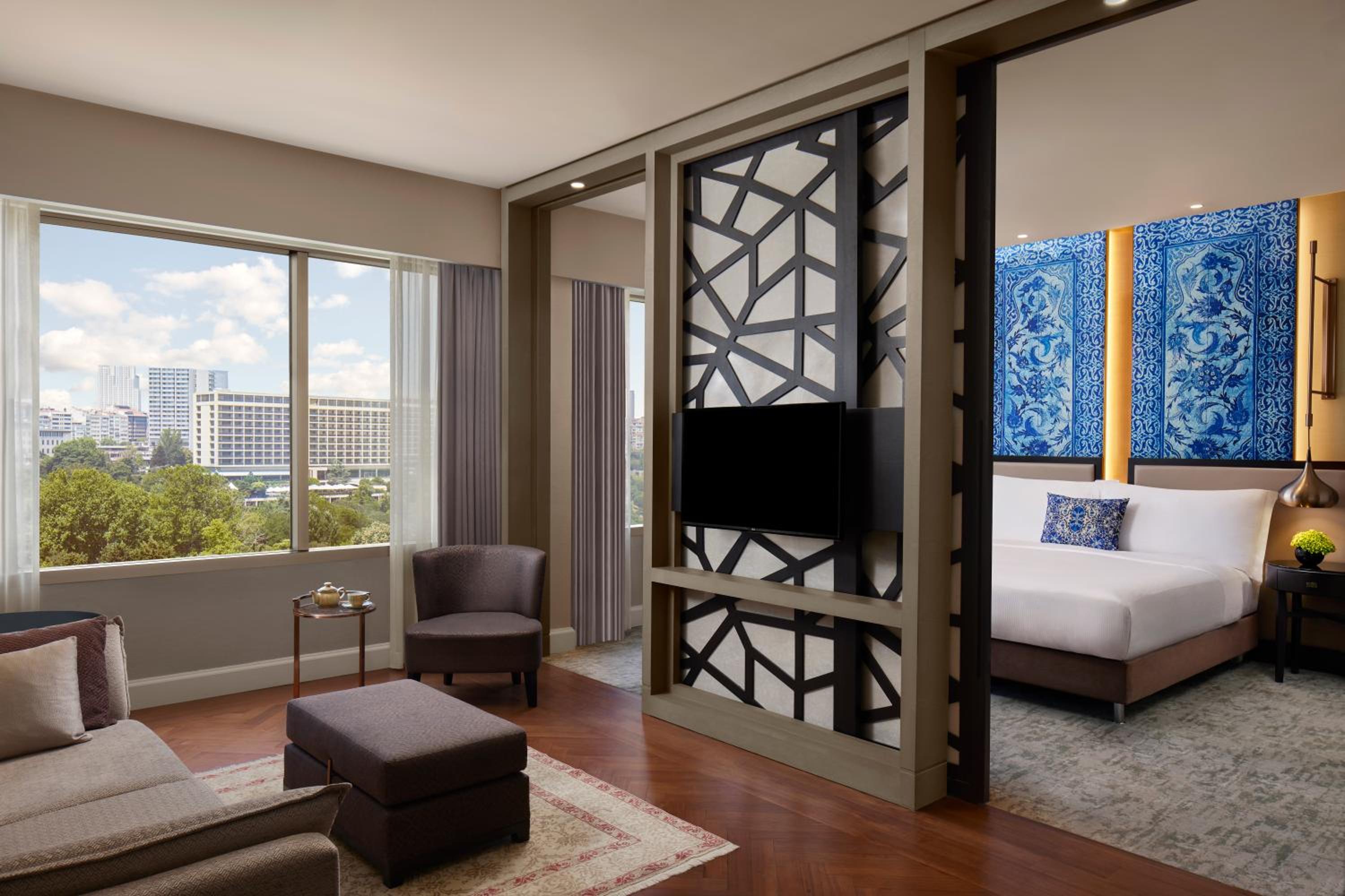 Park Suite with Club Lounge Access photo 1