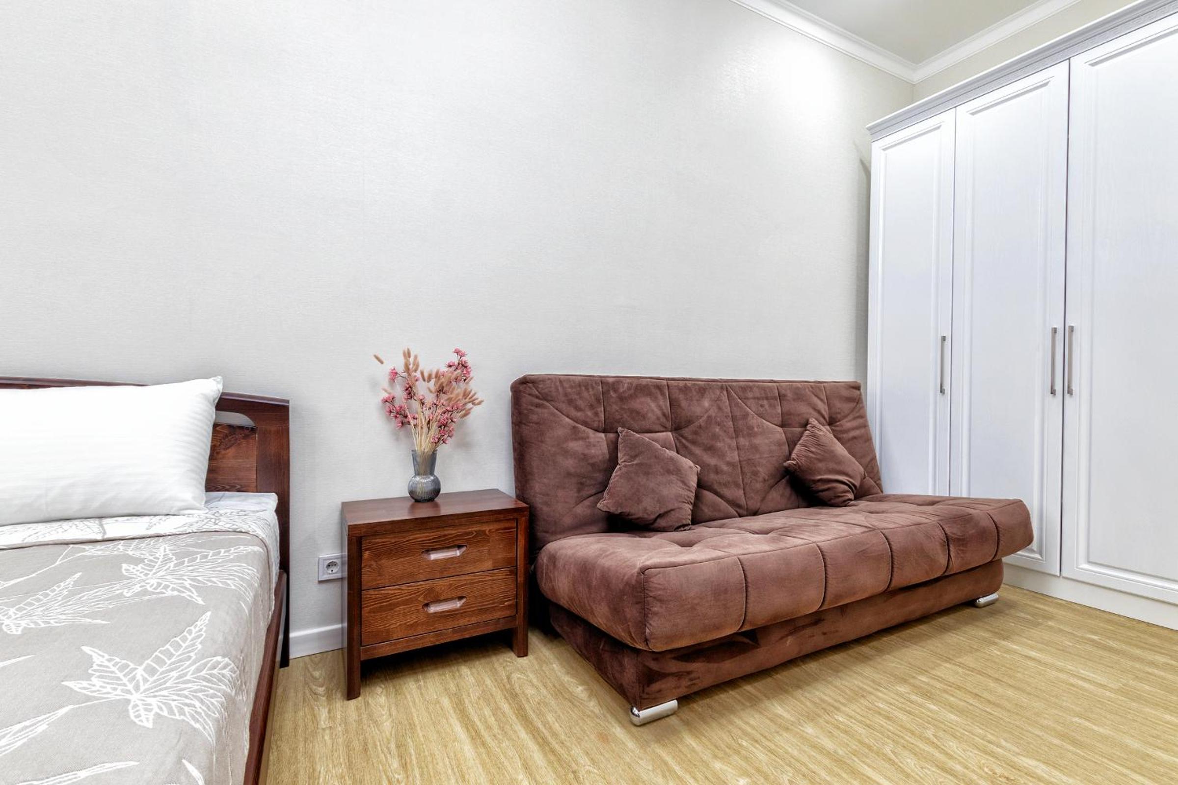 One-Bedroom Apartment photo 2