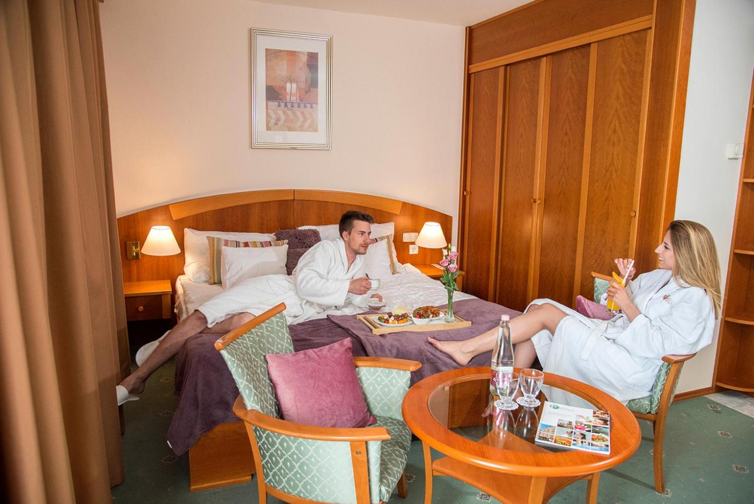 Double Room - Photo 3