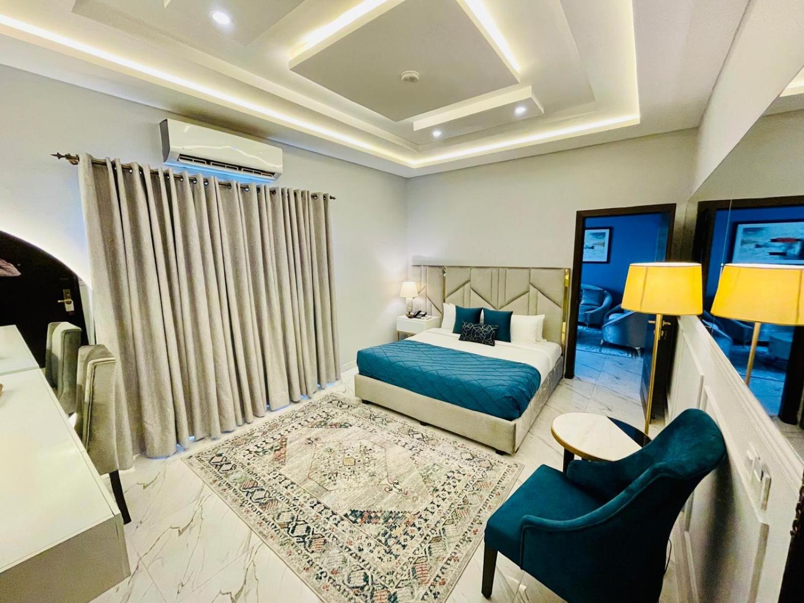 Executive Suite photo 1