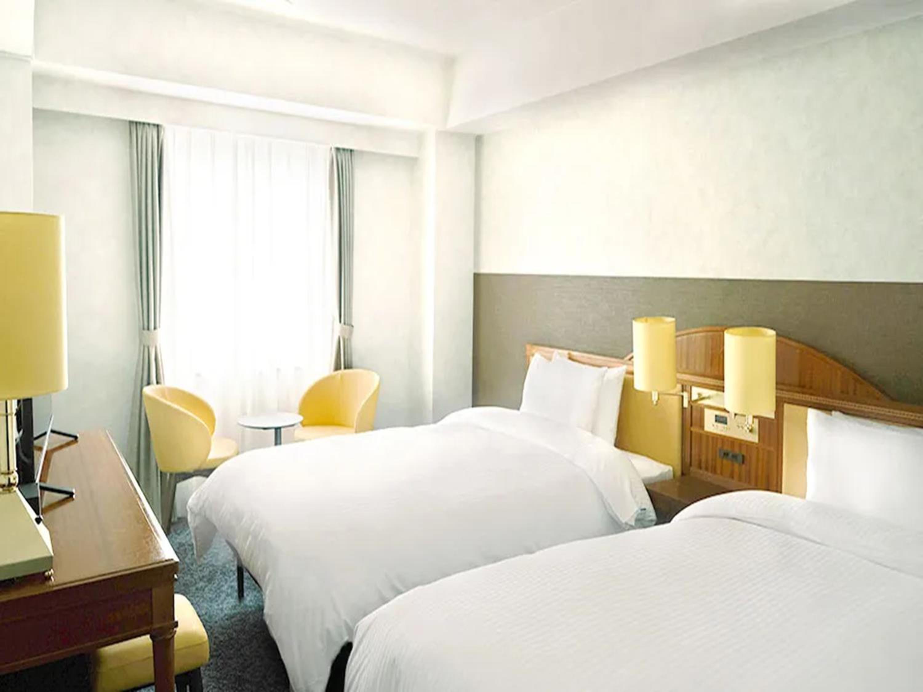 Standard Twin Room