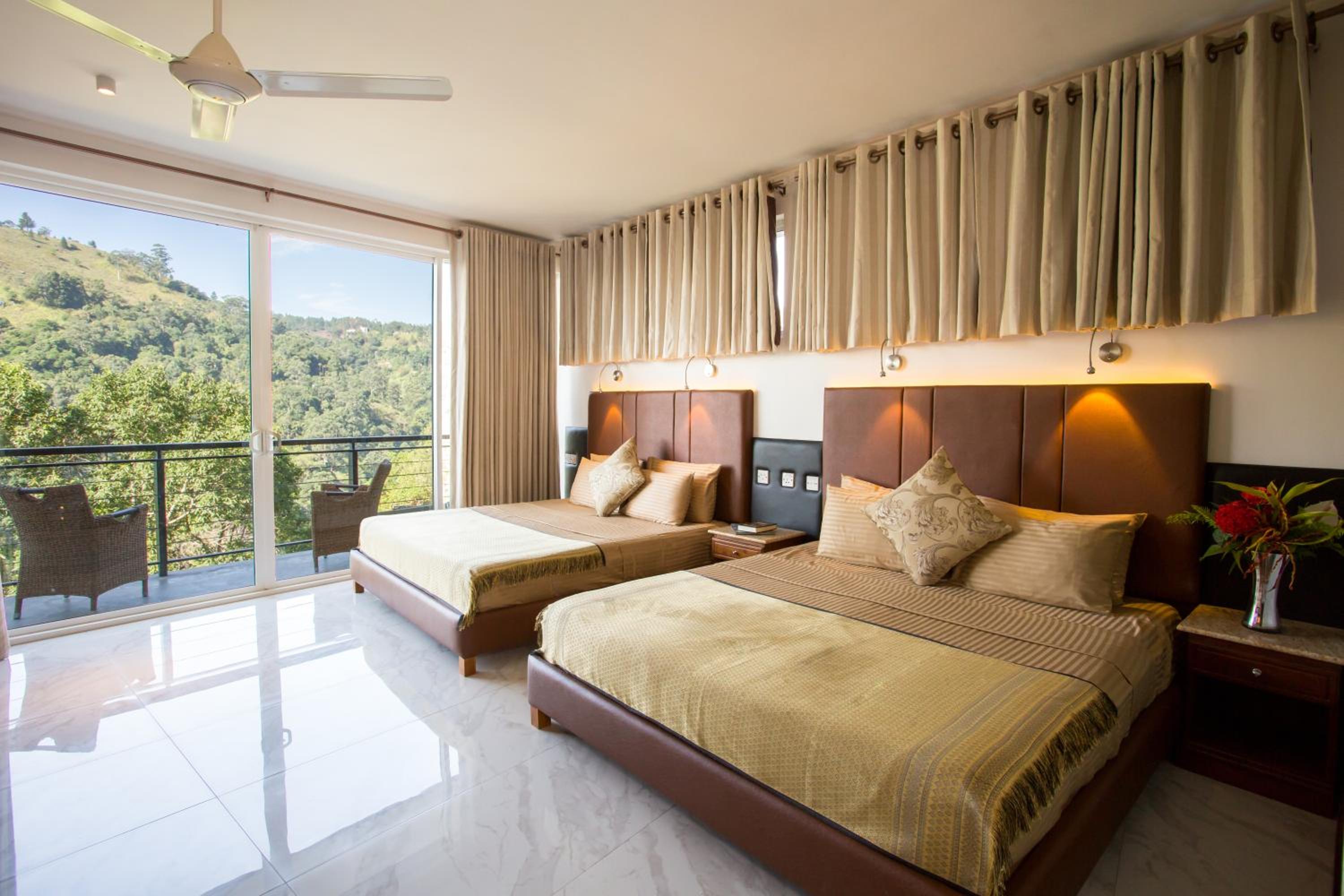 Family Suite with Ella Rock and Ella Gap View