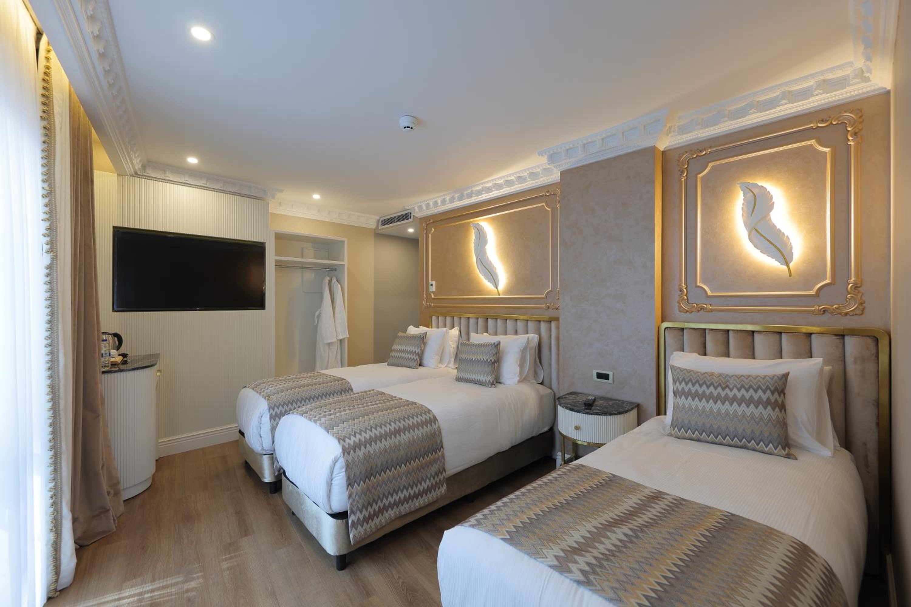 Two Bedroom Suite With Sea View photo 2