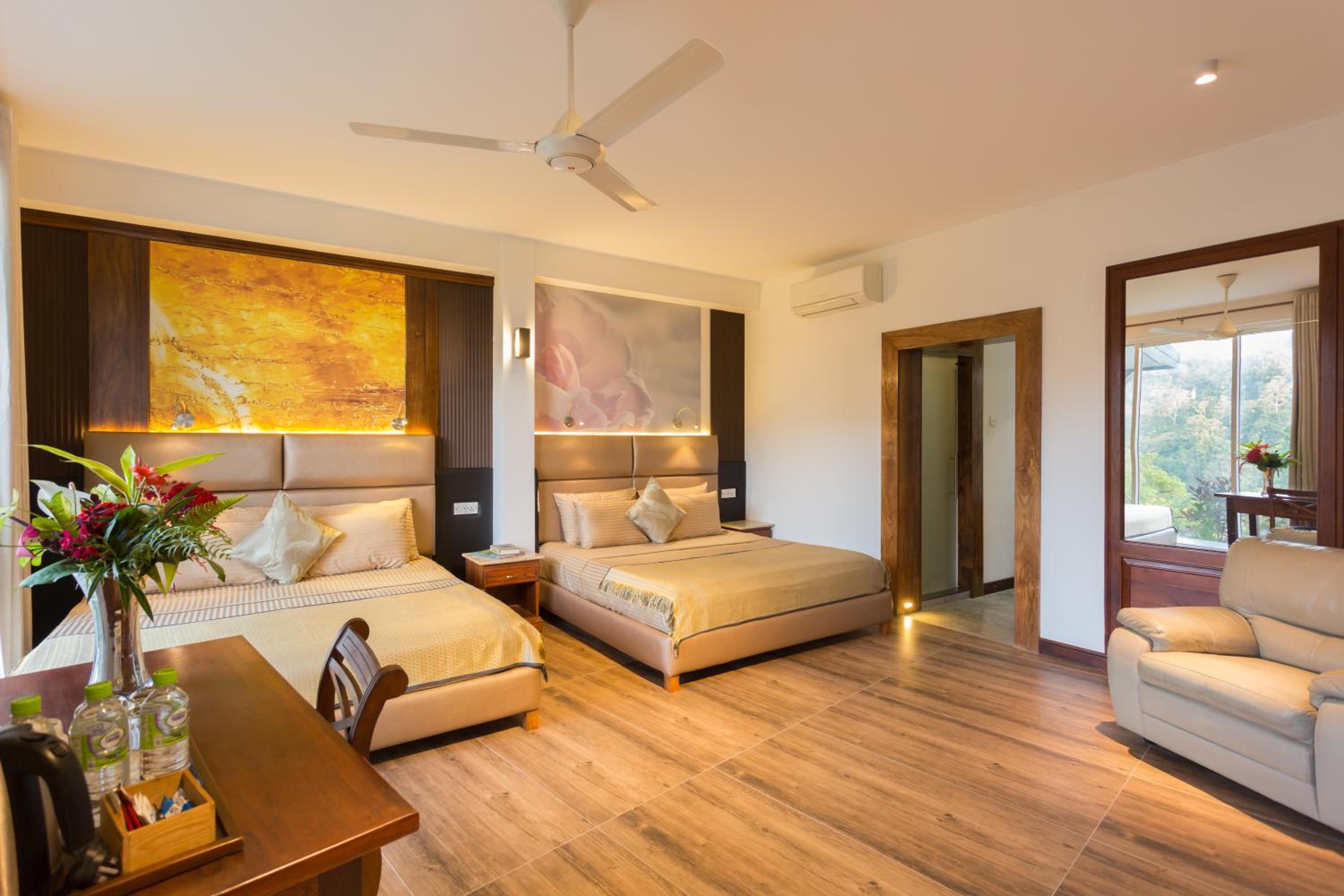 Deluxe Family Room with Ella Rock and Ella Gap View
