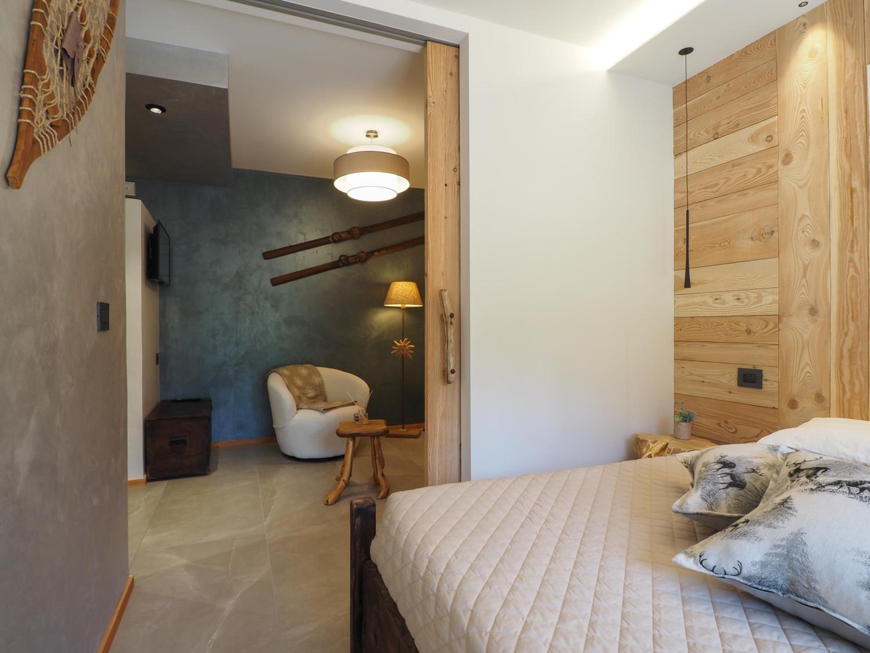 Junior Suite with Balcony photo 2