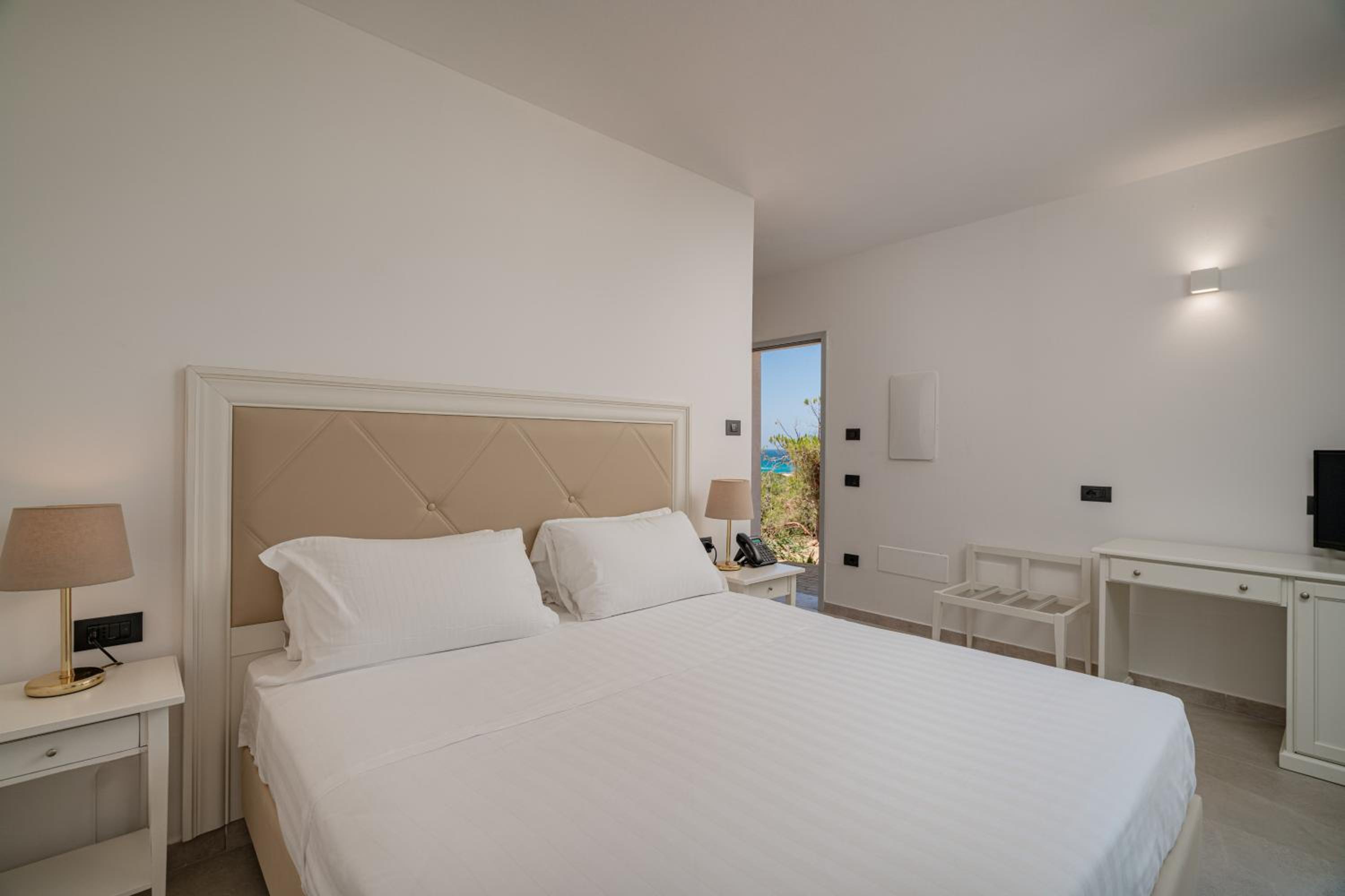 Standard Room - Photo 5