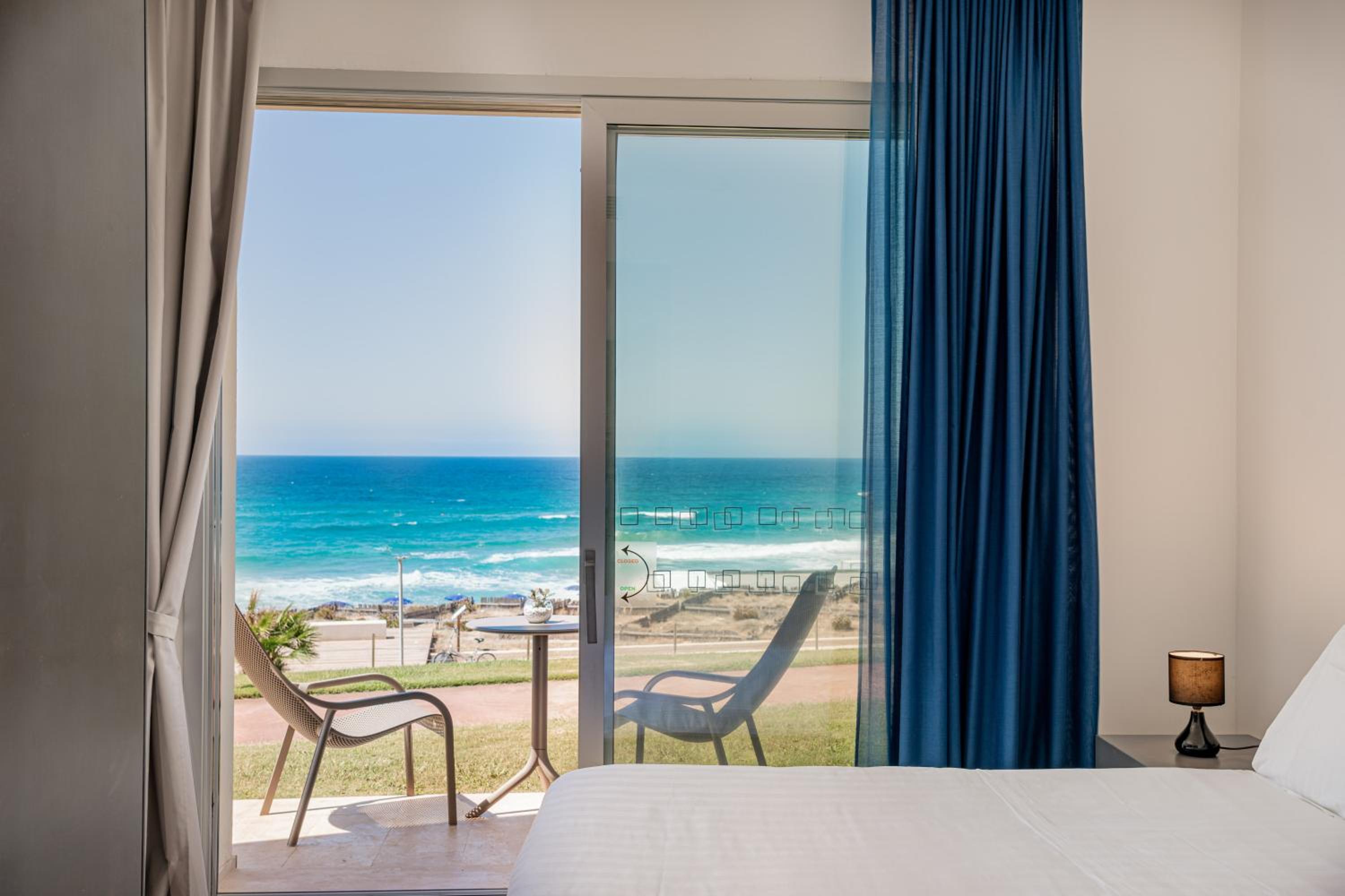 Superior Room Frontal Sea View - Photo 4