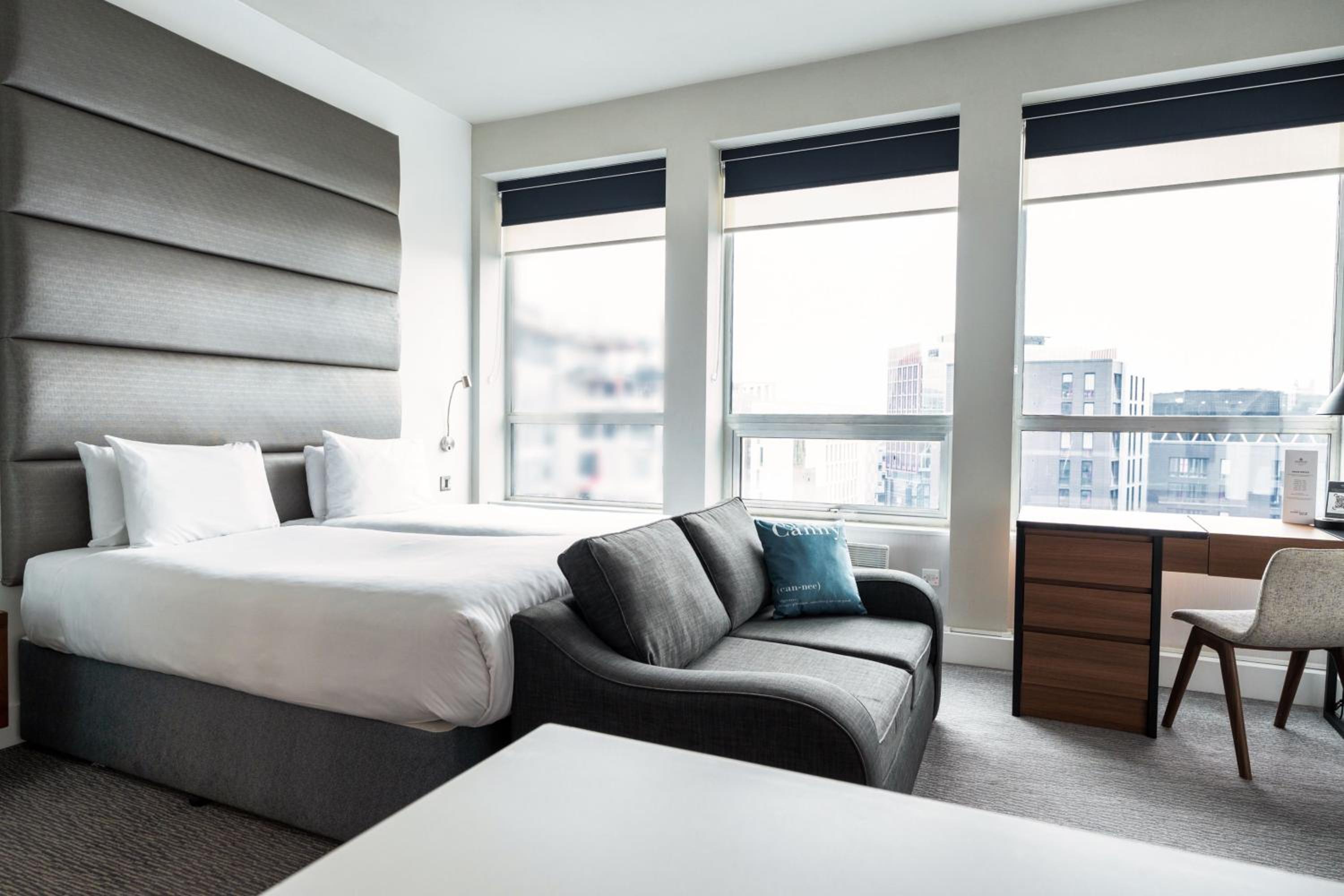 Twin Studio, 2 Single Beds, Sofa Bed, Kitchenette - Photo 7