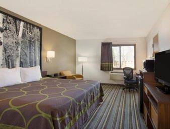 Deluxe Queen Room - Non-Smoking - Photo 4