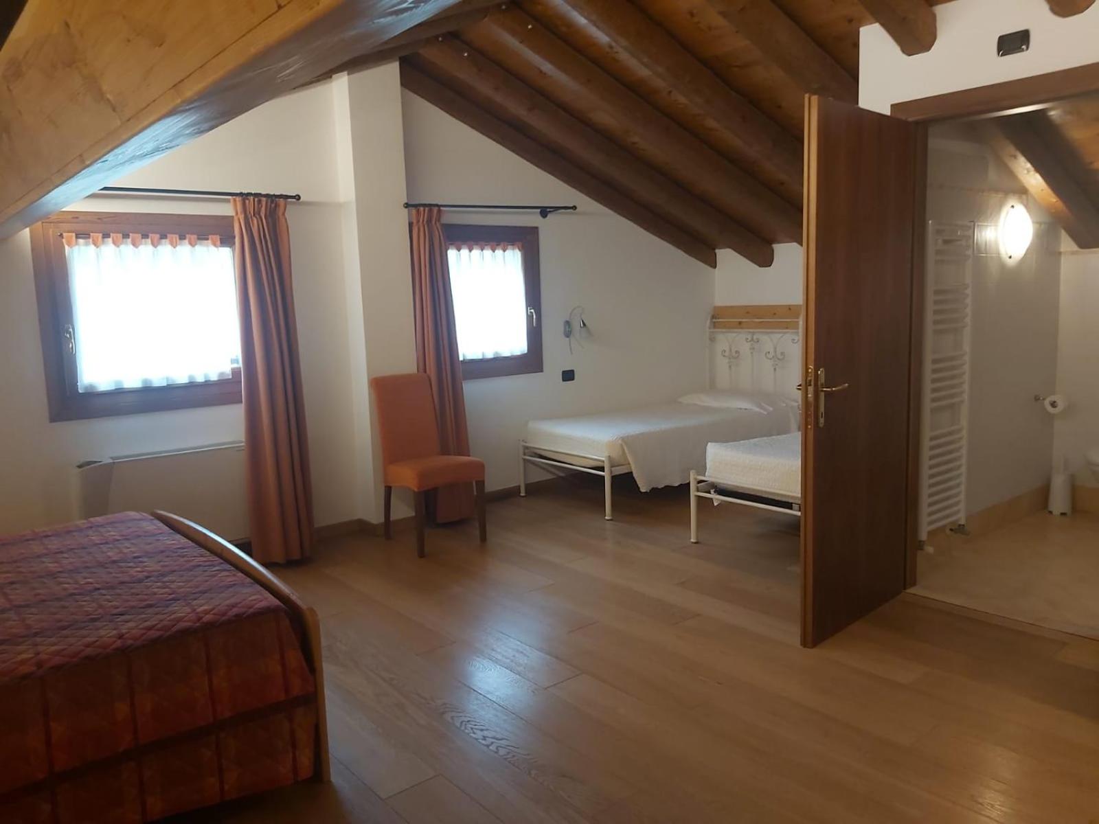 Quadruple Room - Photo 7