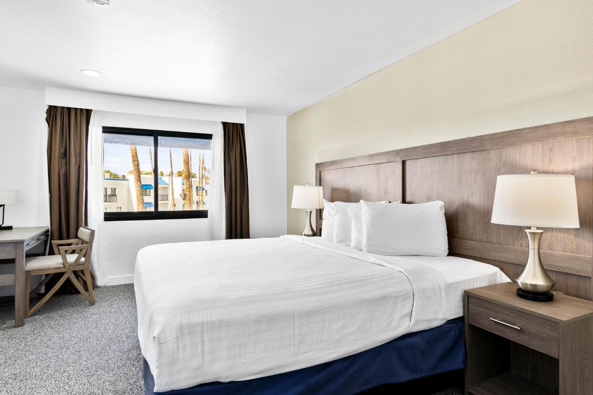 RKV KING ROOM WITH COURTYARD VIEW - Photo 3