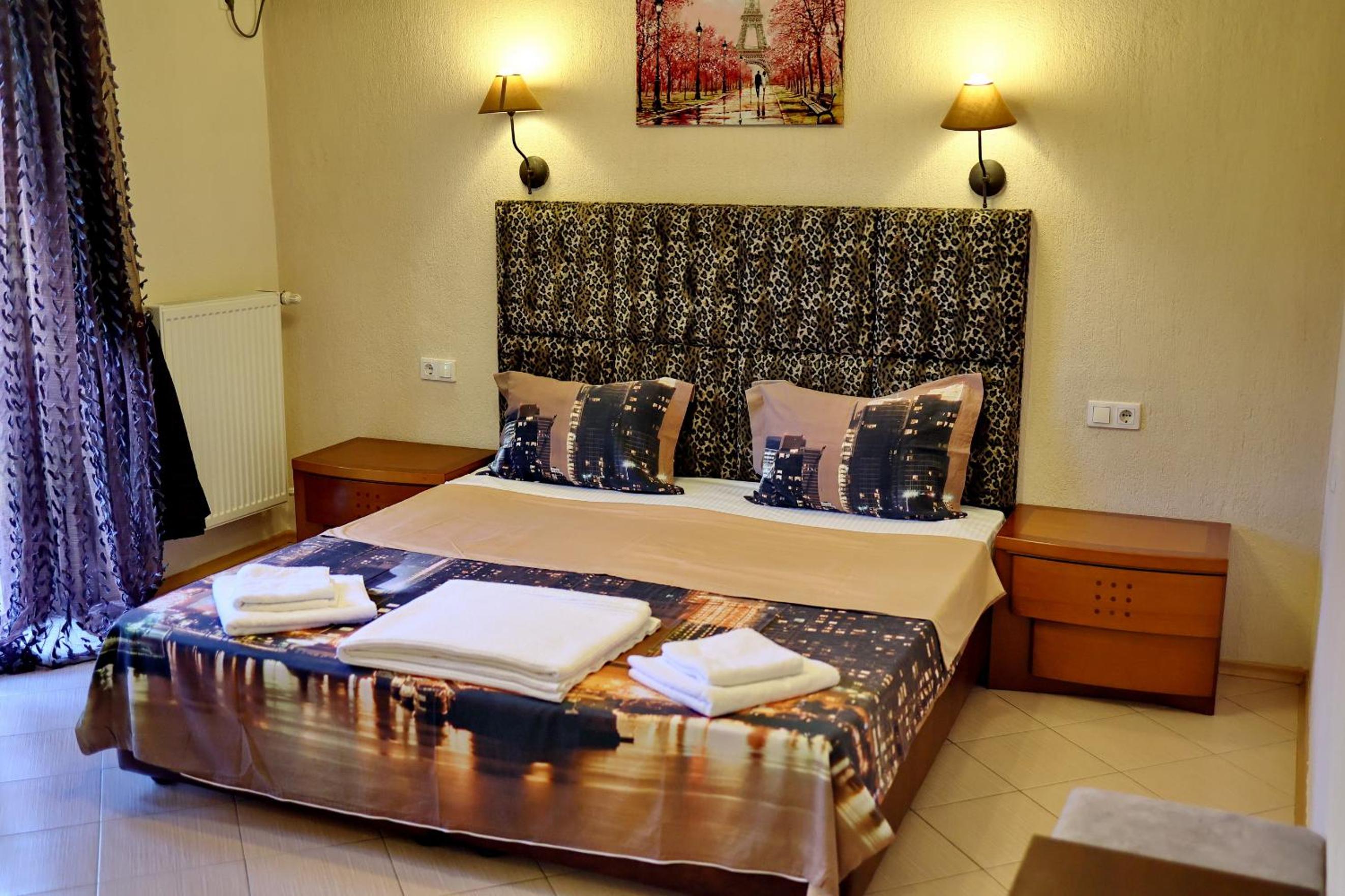 Double Room - Photo 33