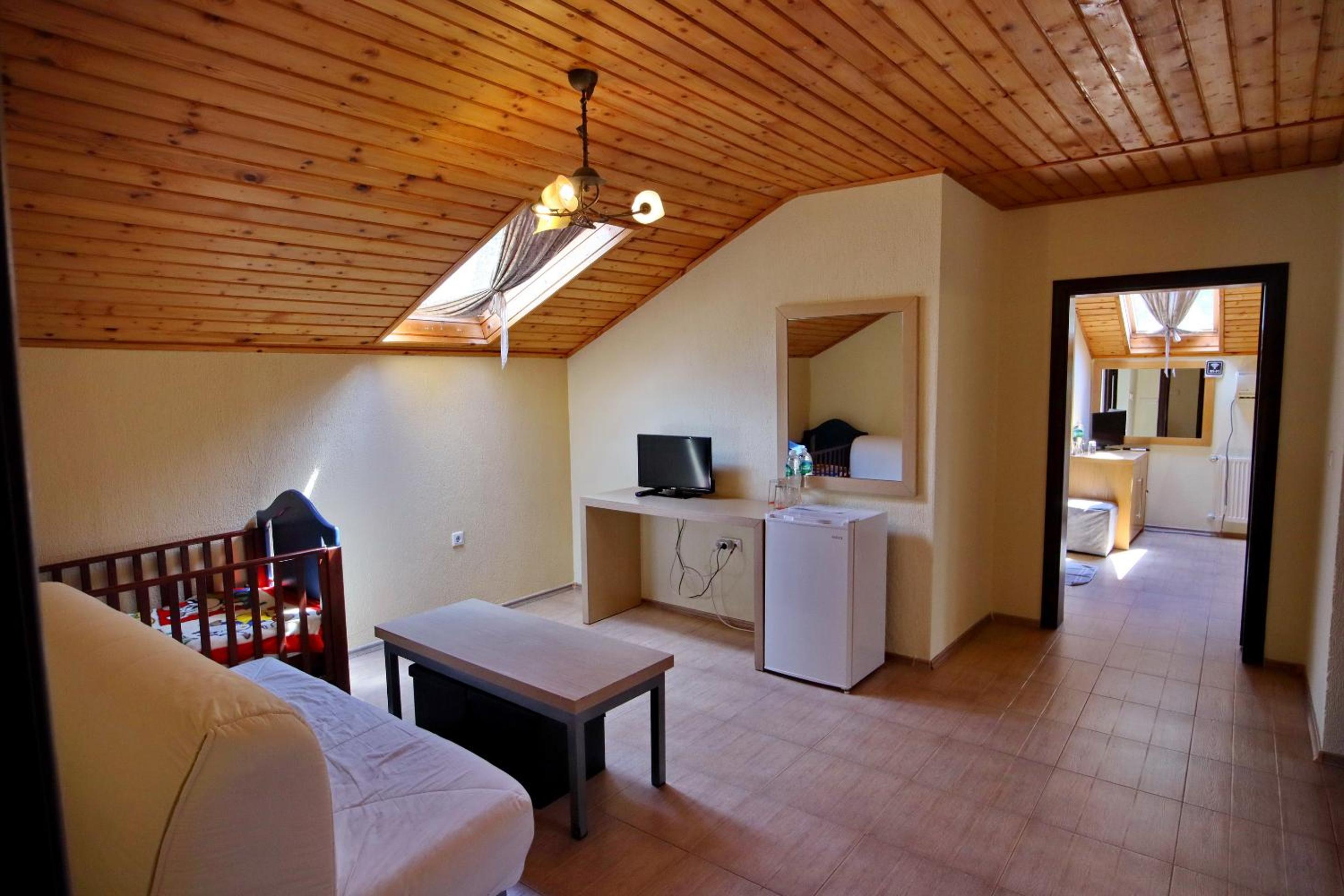 Duplex Suite - Photo 1