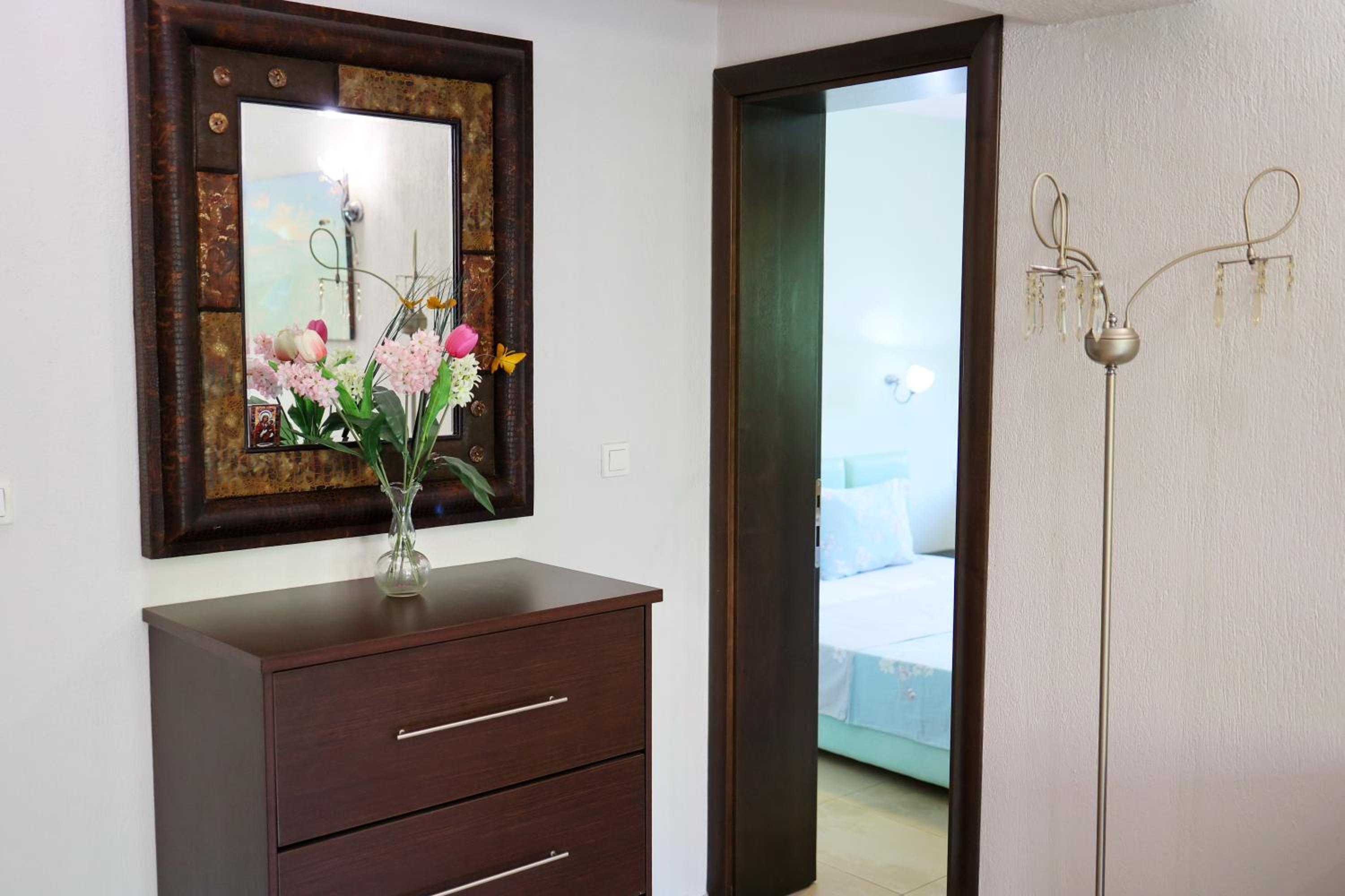 Double Room - Photo 22