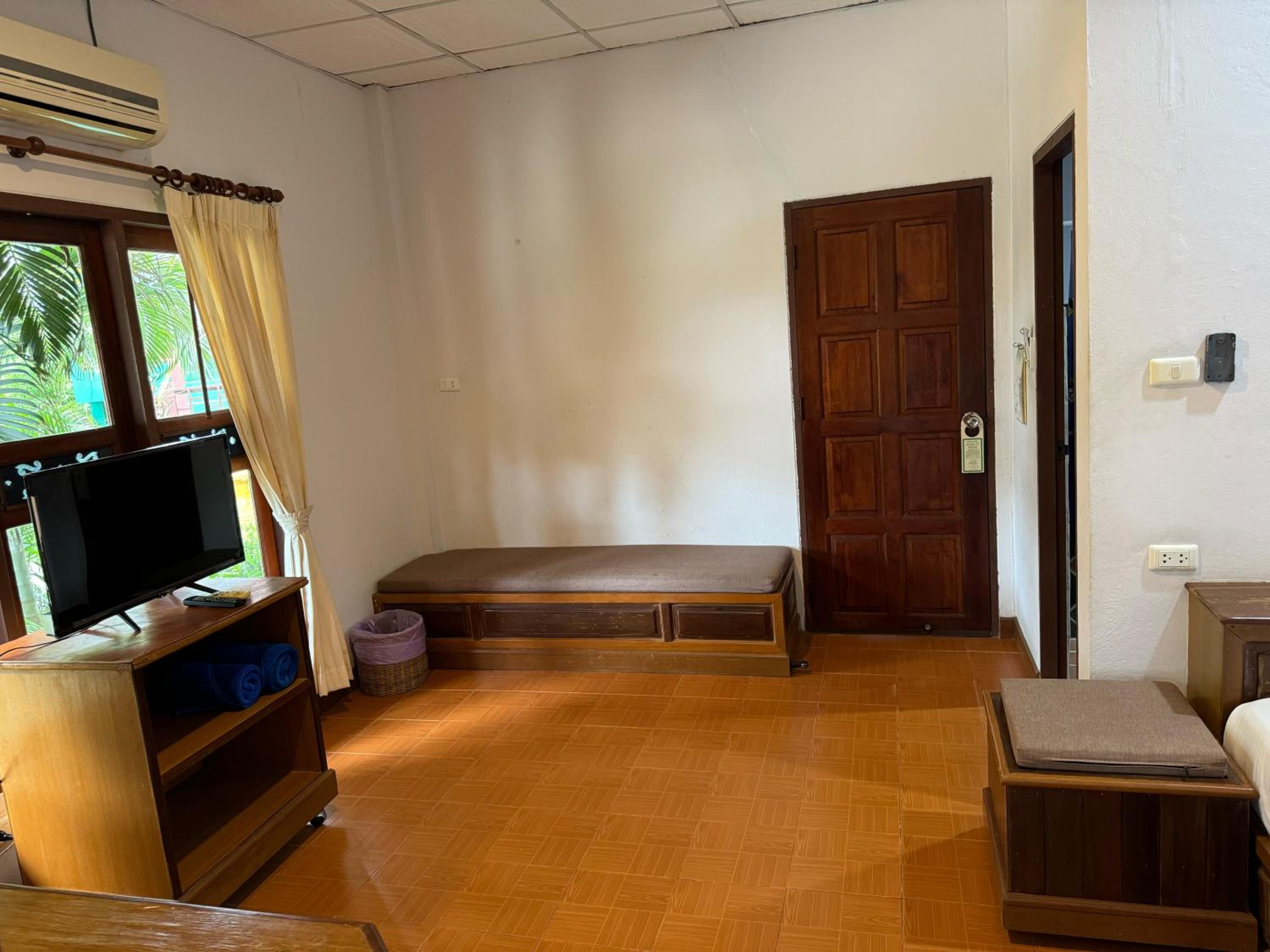 Two-Bedroom Bungalow - Photo 12