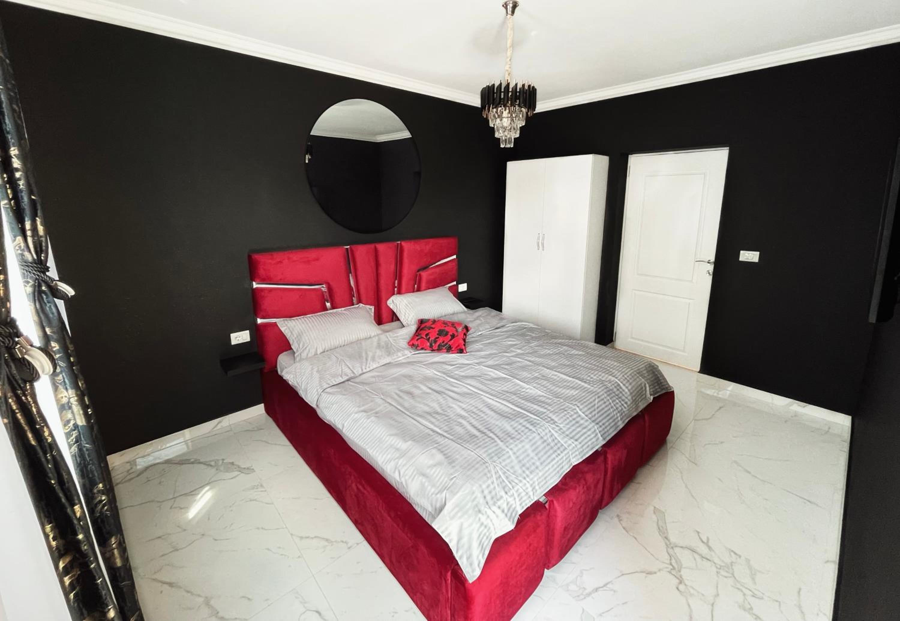 Two-Bedroom Apartment with Balcony photo 2