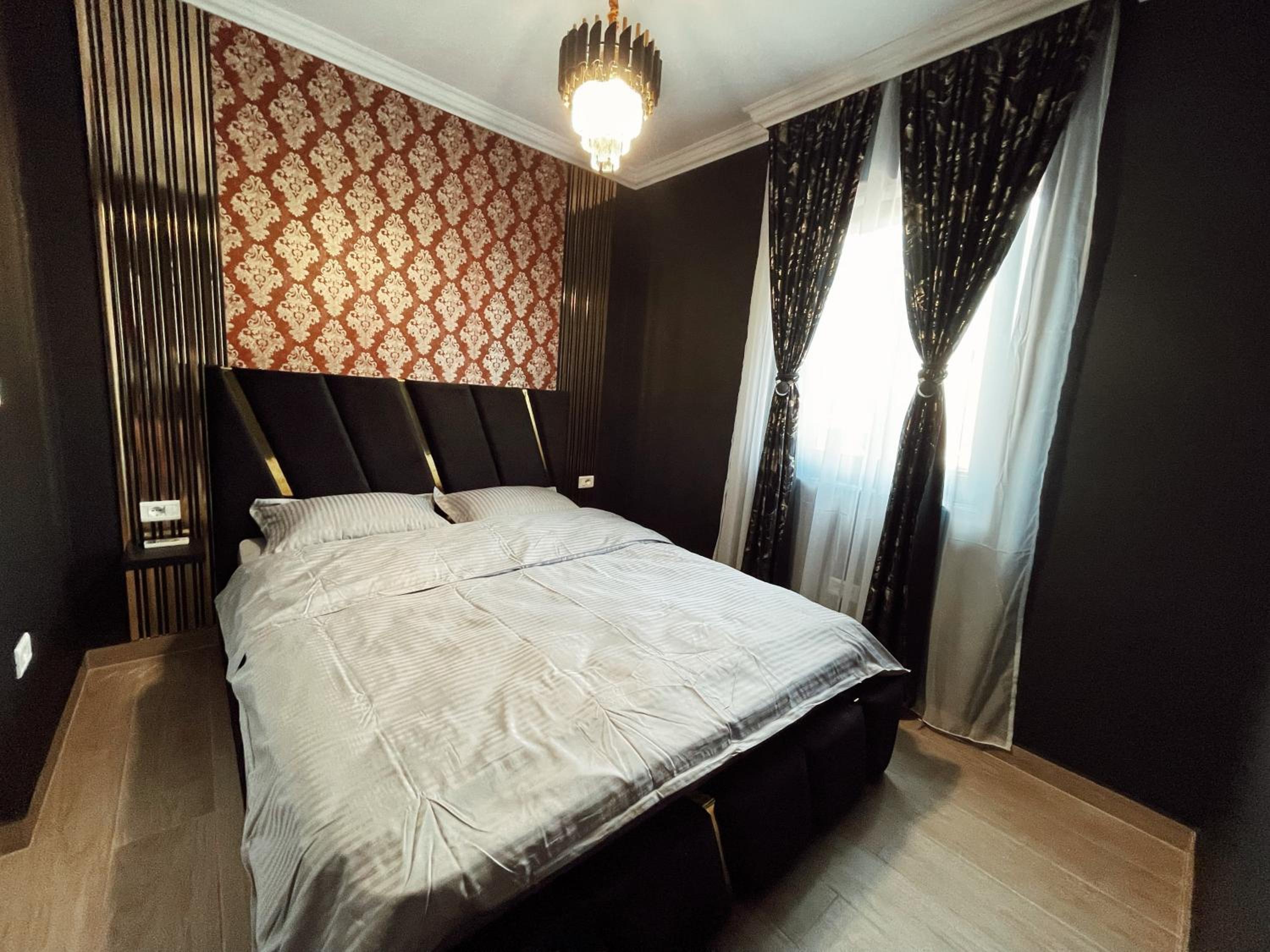Two-Bedroom Apartment with Balcony photo 3