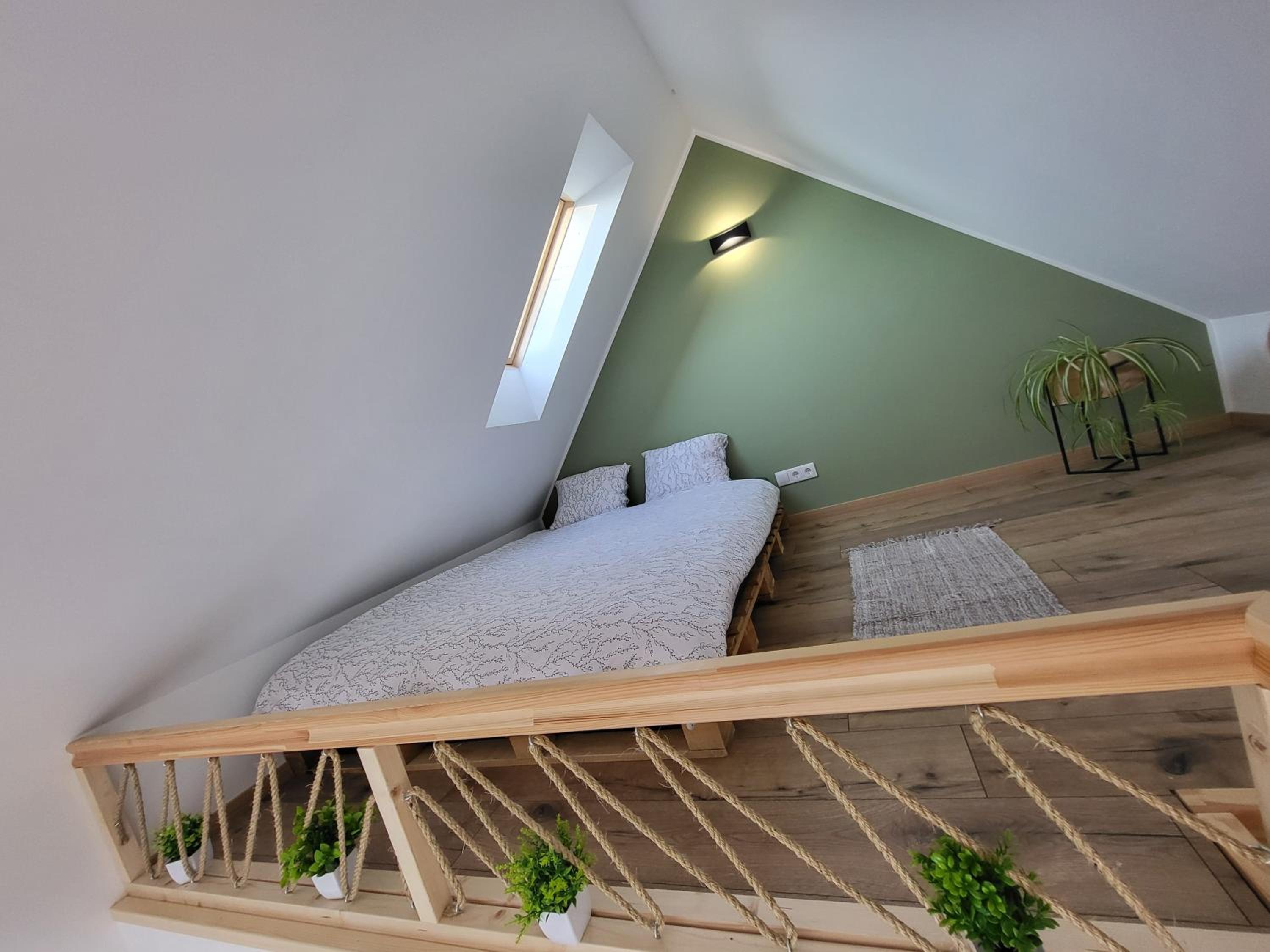 One-Bedroom House photo 1
