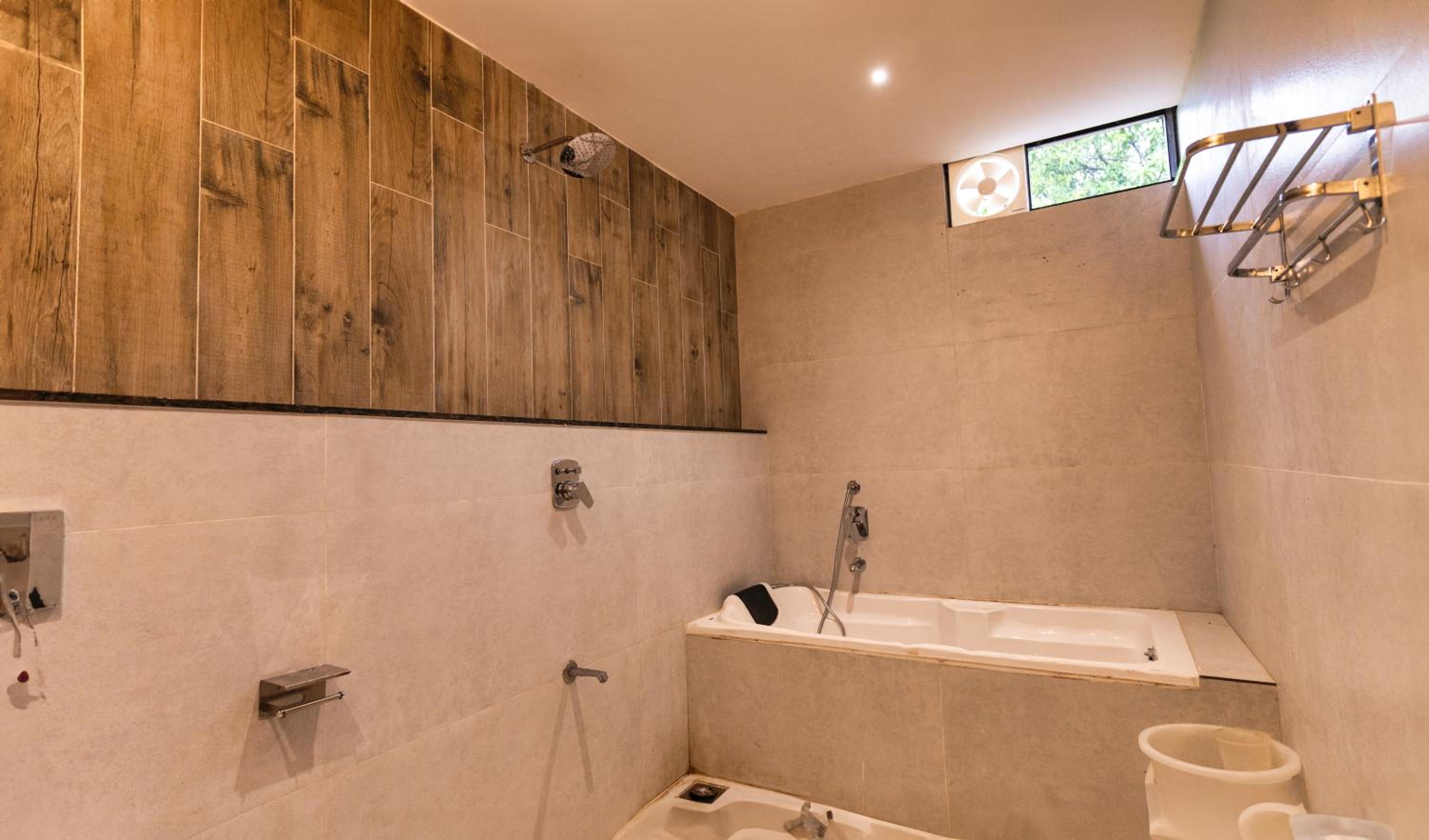 Suite with Private Pool - Photo 5