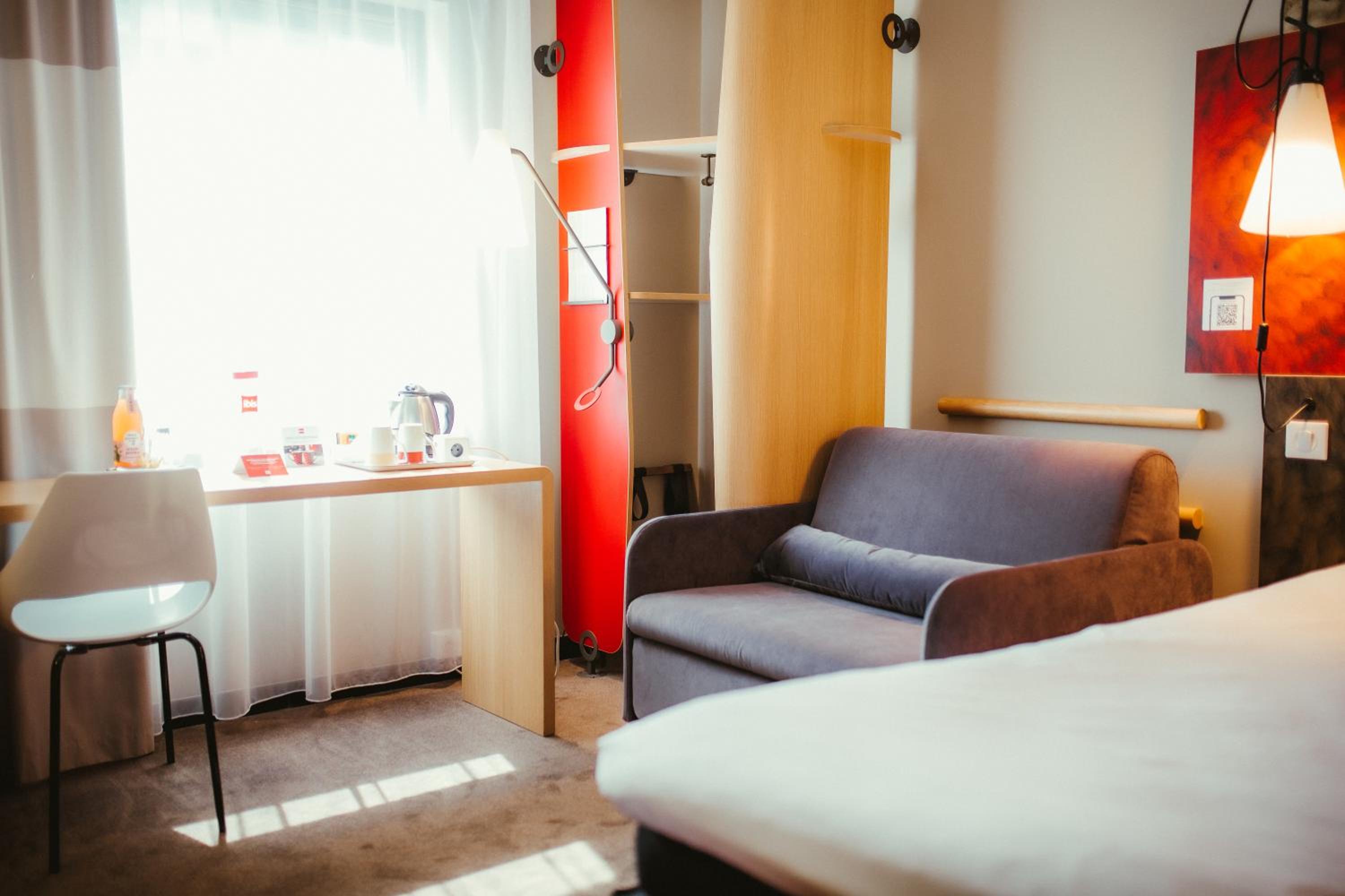 Standard Room with One Double Bed and Single Sofa Bed