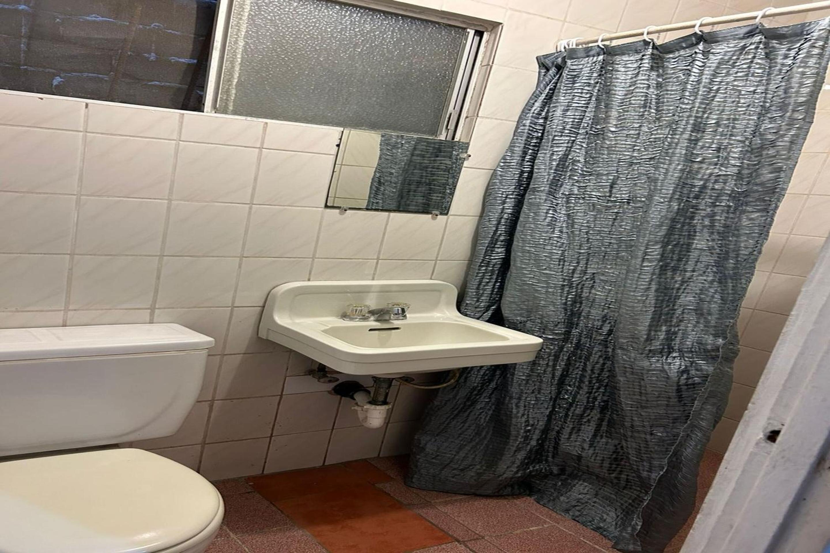 Standard Triple Room photo 3