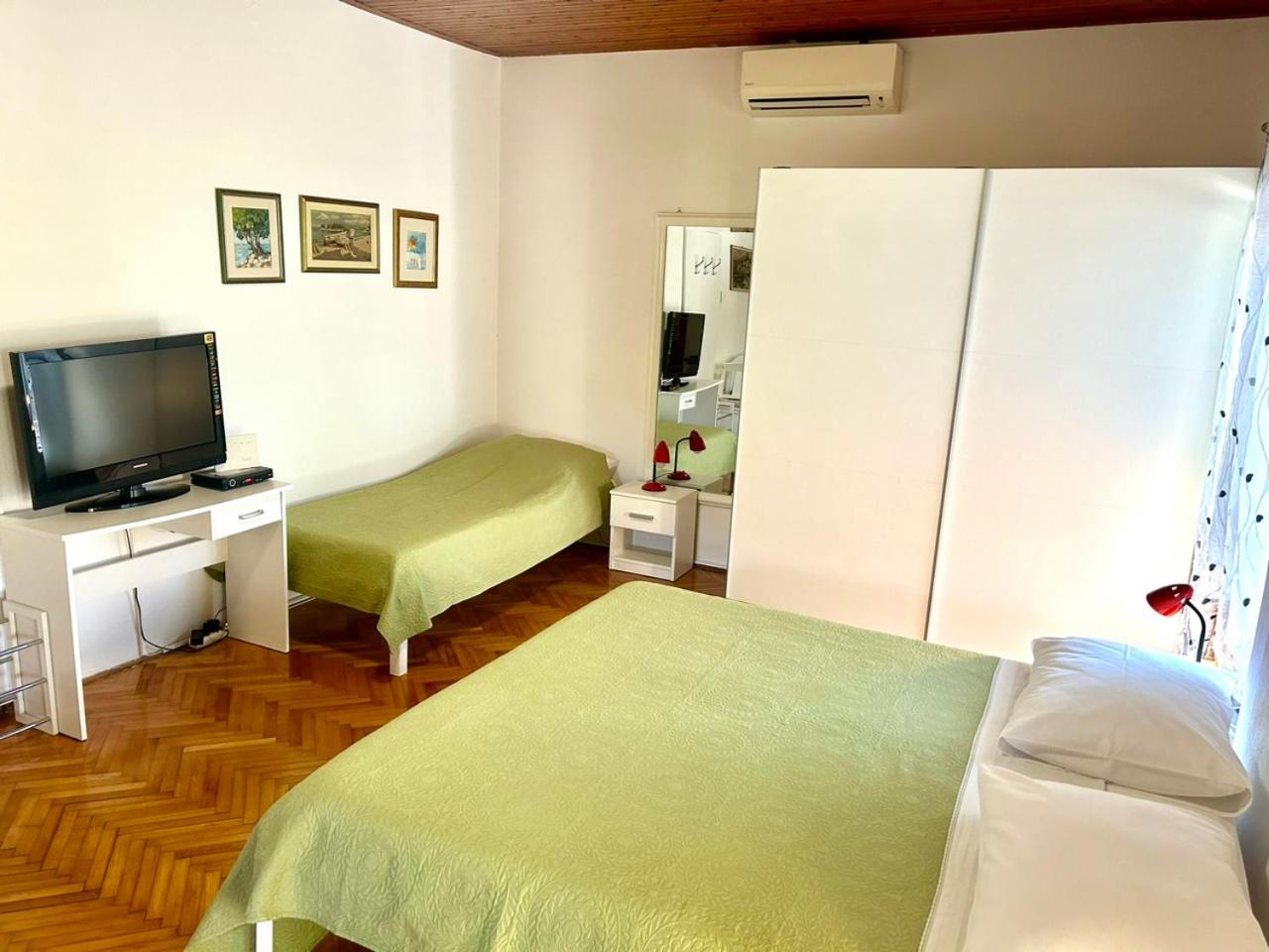 Studio with Terrace