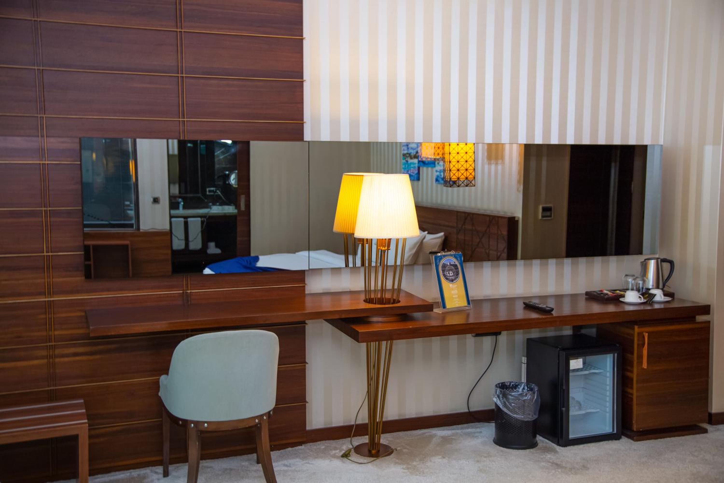 Deluxe Suite