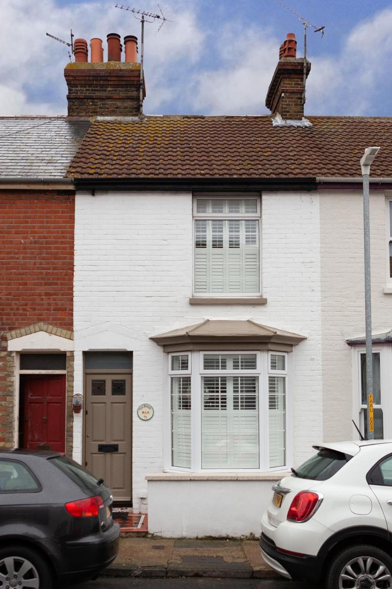 Two-Bedroom House photo 3