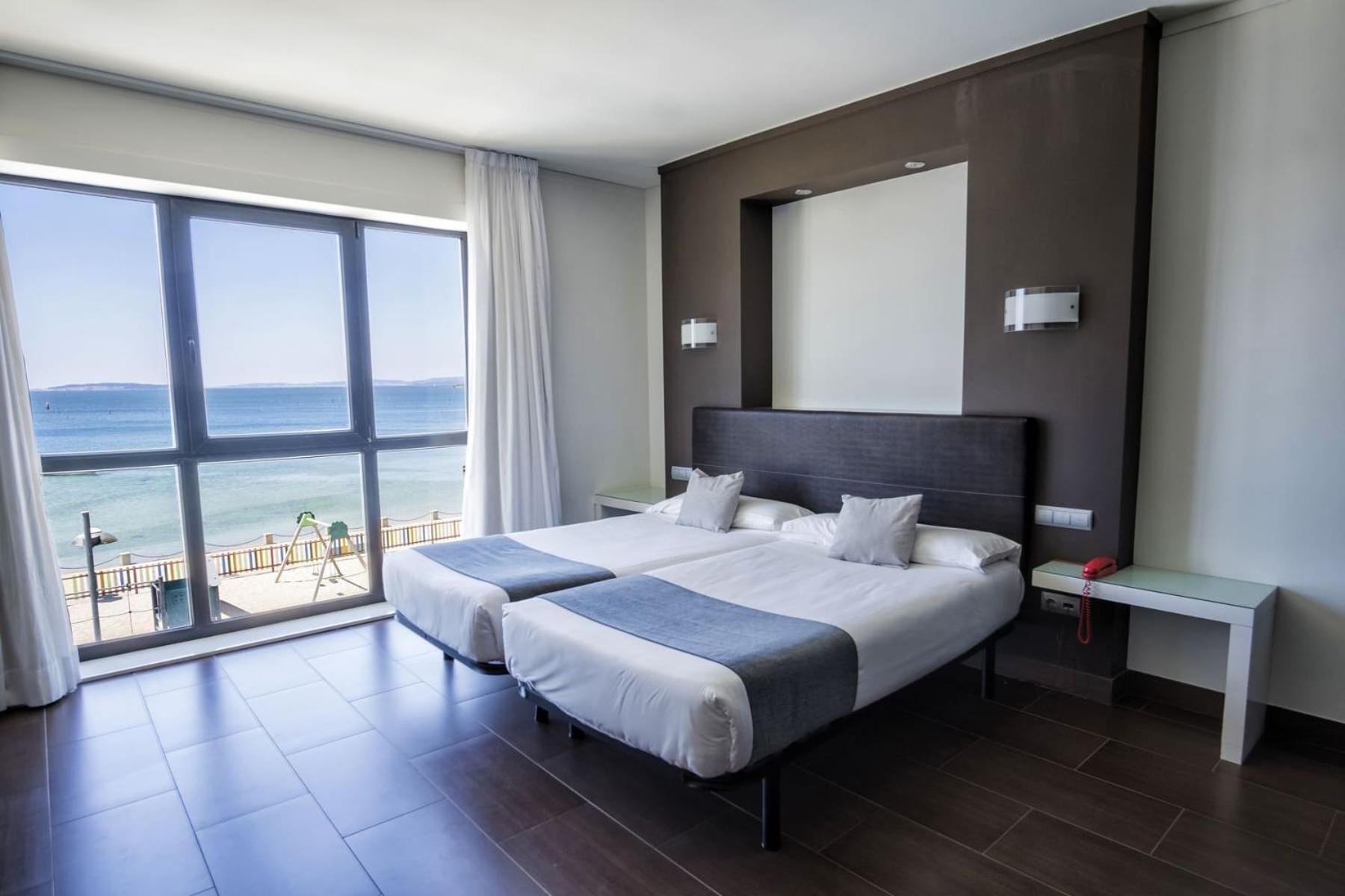Superior Double or Twin Room with Sea View - Photo 1