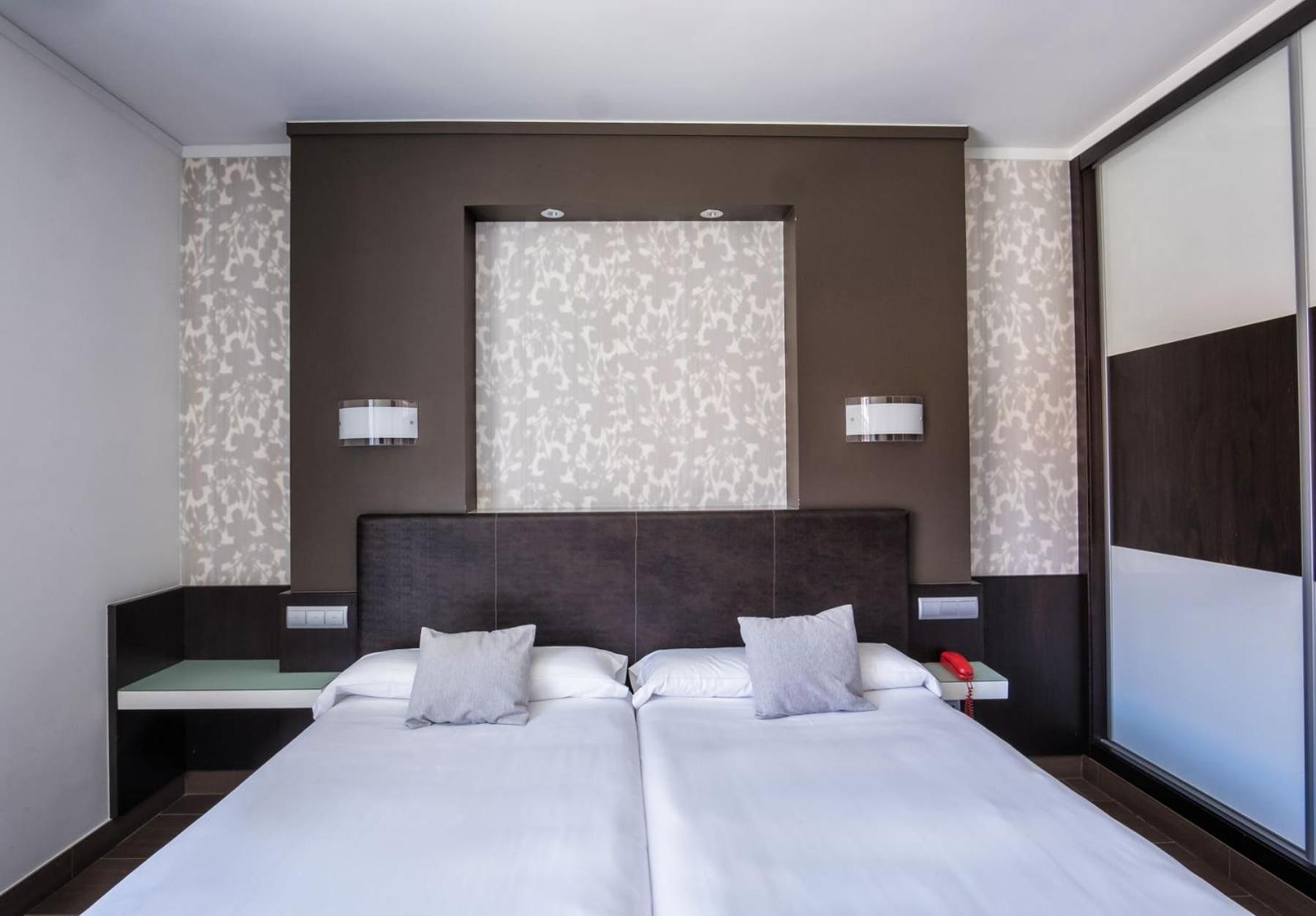 Budget Double or Twin Room - Photo 4