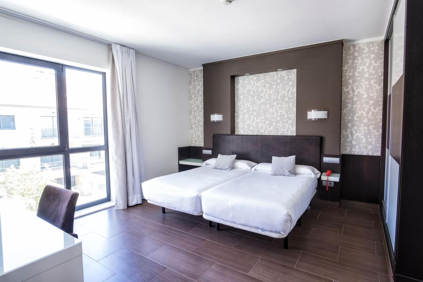 Budget Double or Twin Room - Photo 6