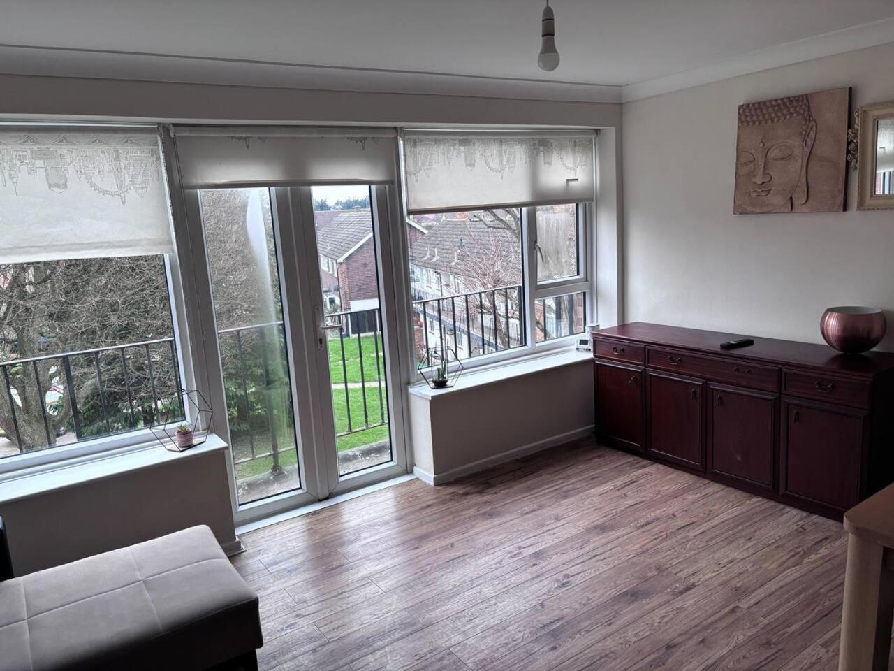 Apartment photo 3