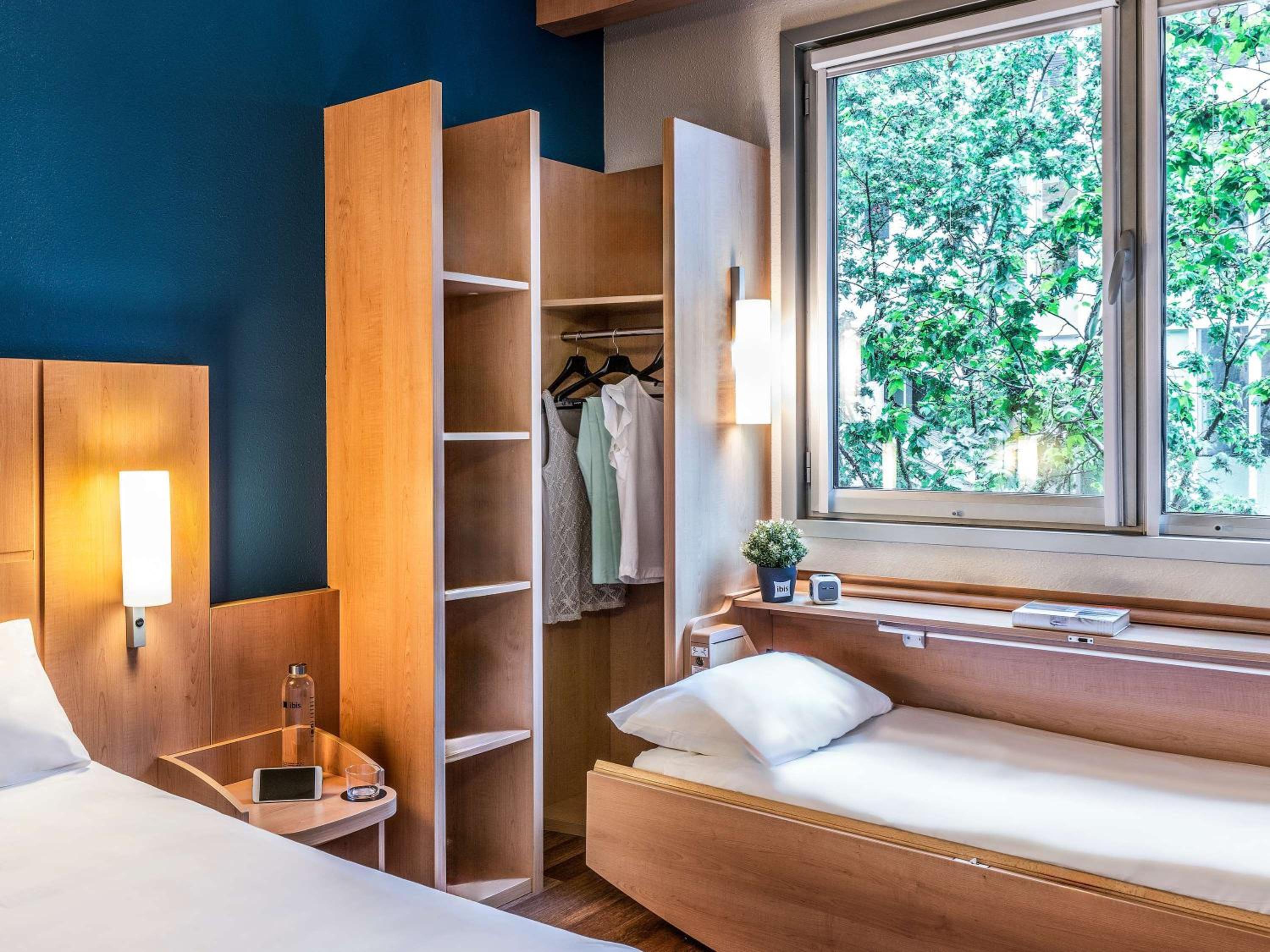 Double Room with Extra Bed photo 2