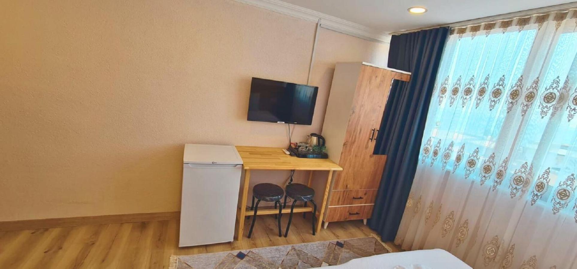 Standard Double or Twin Room with Sea View photo 2