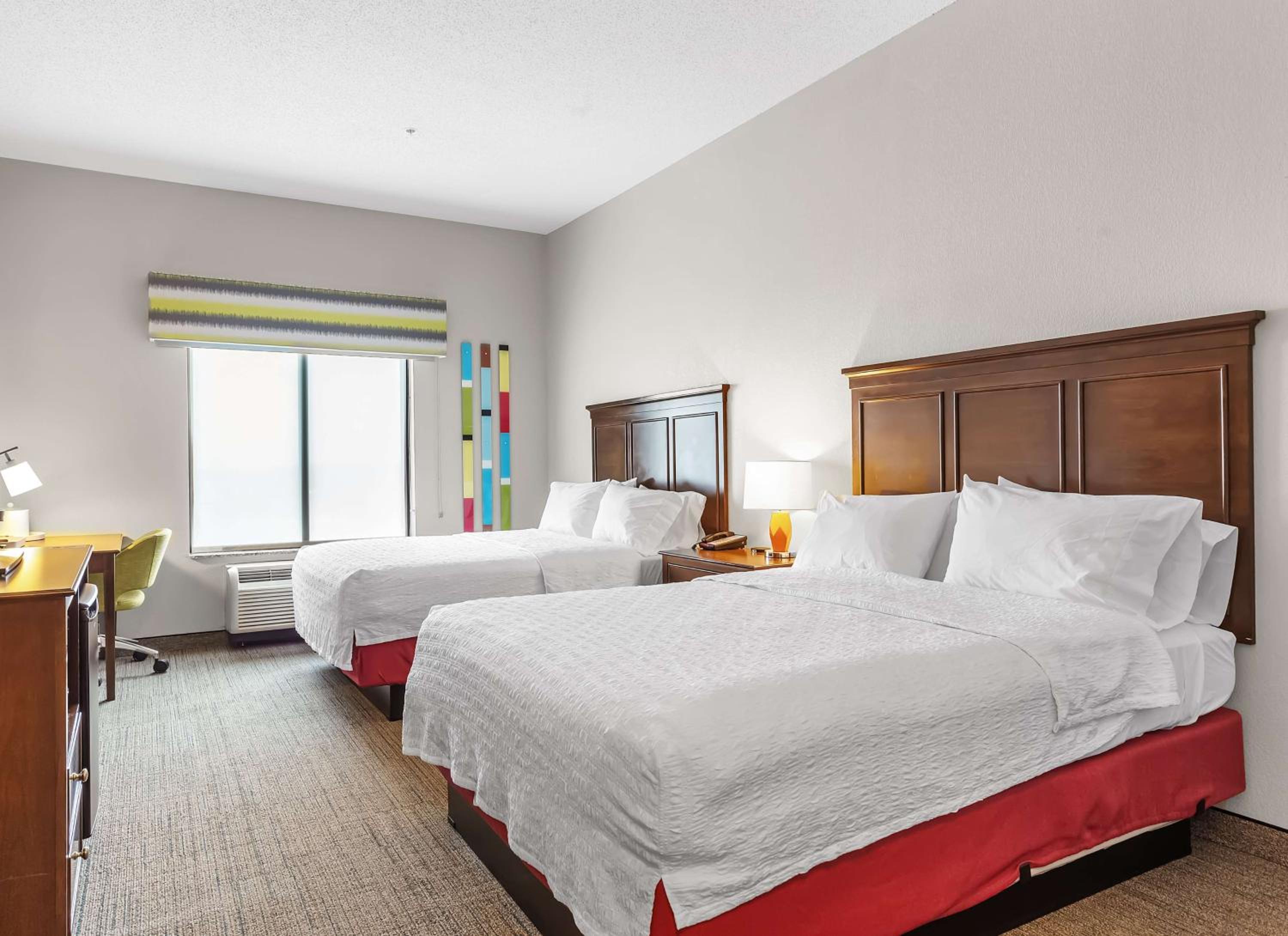 Room with Two Queen Beds - Non-Smoking - Photo 1