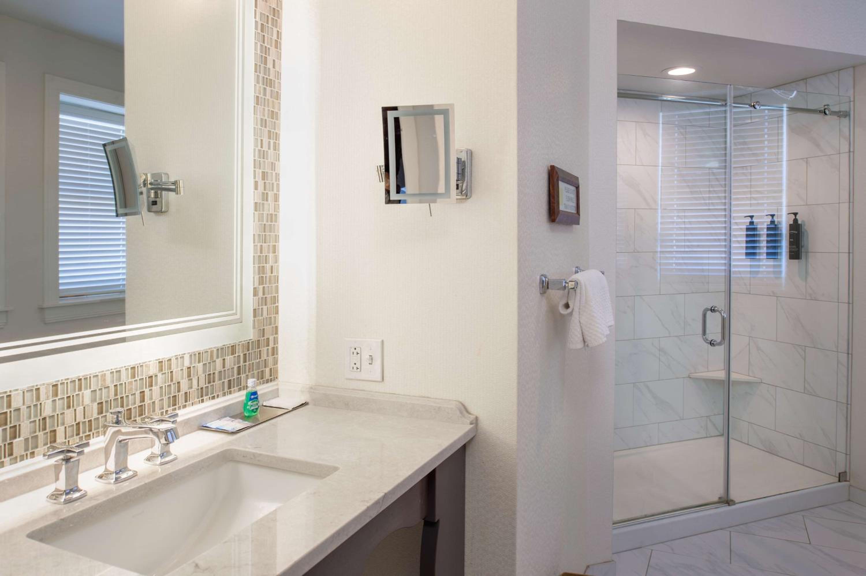 Executive King Room - Photo 5