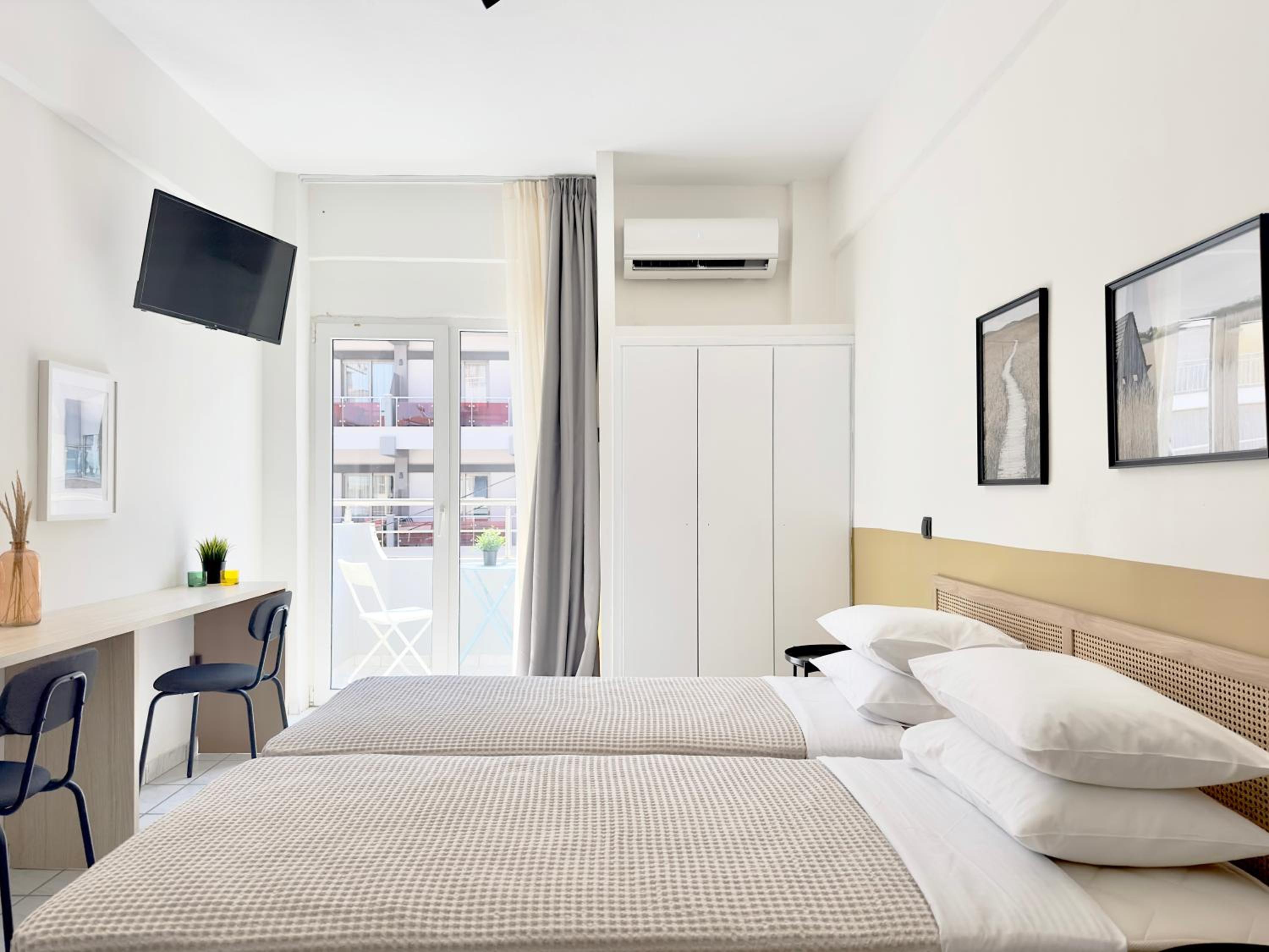 Classic Triple Room photo 1