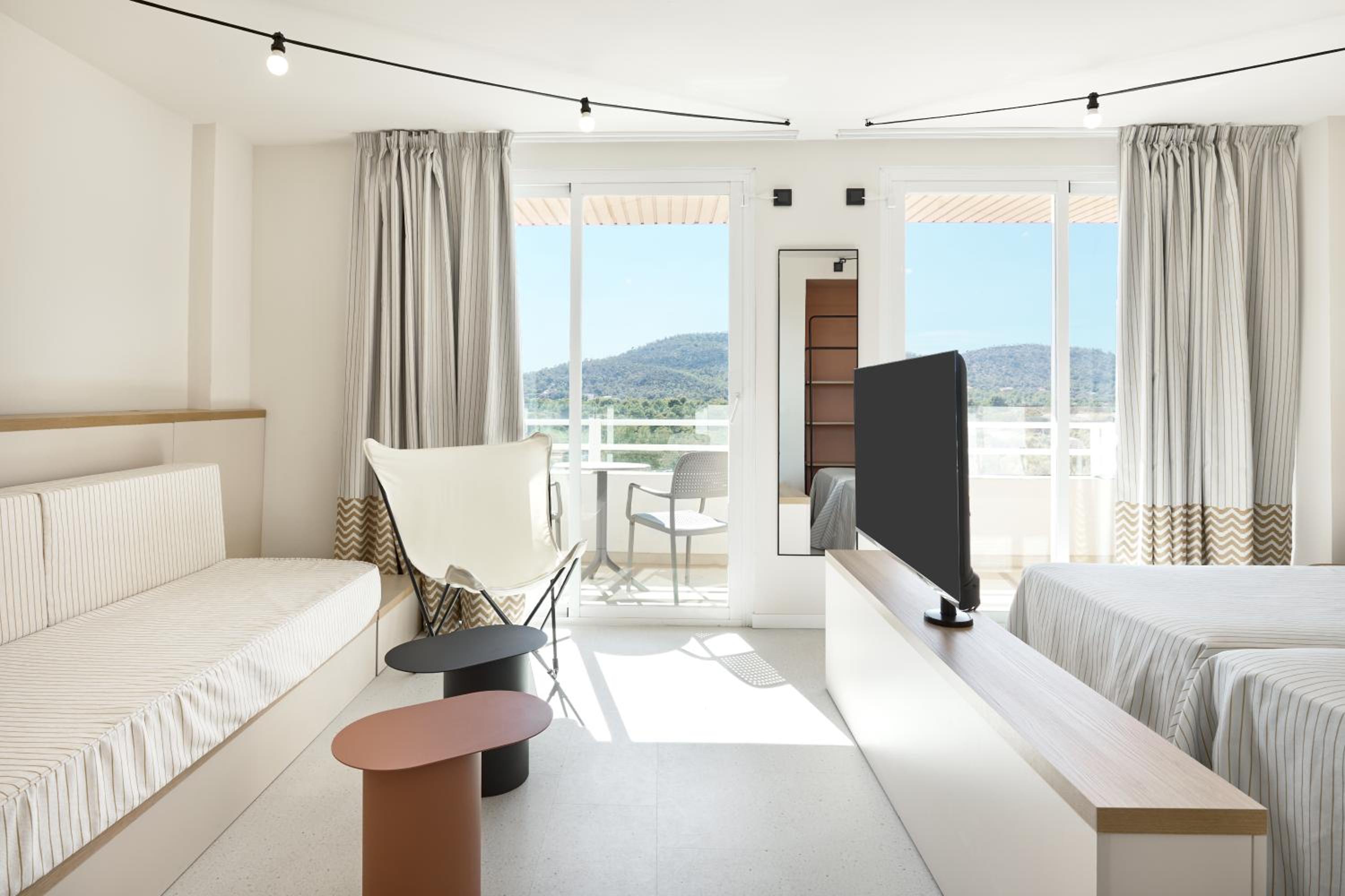 Loft with Mountain View (2 Adults) with Unlimited Brunch