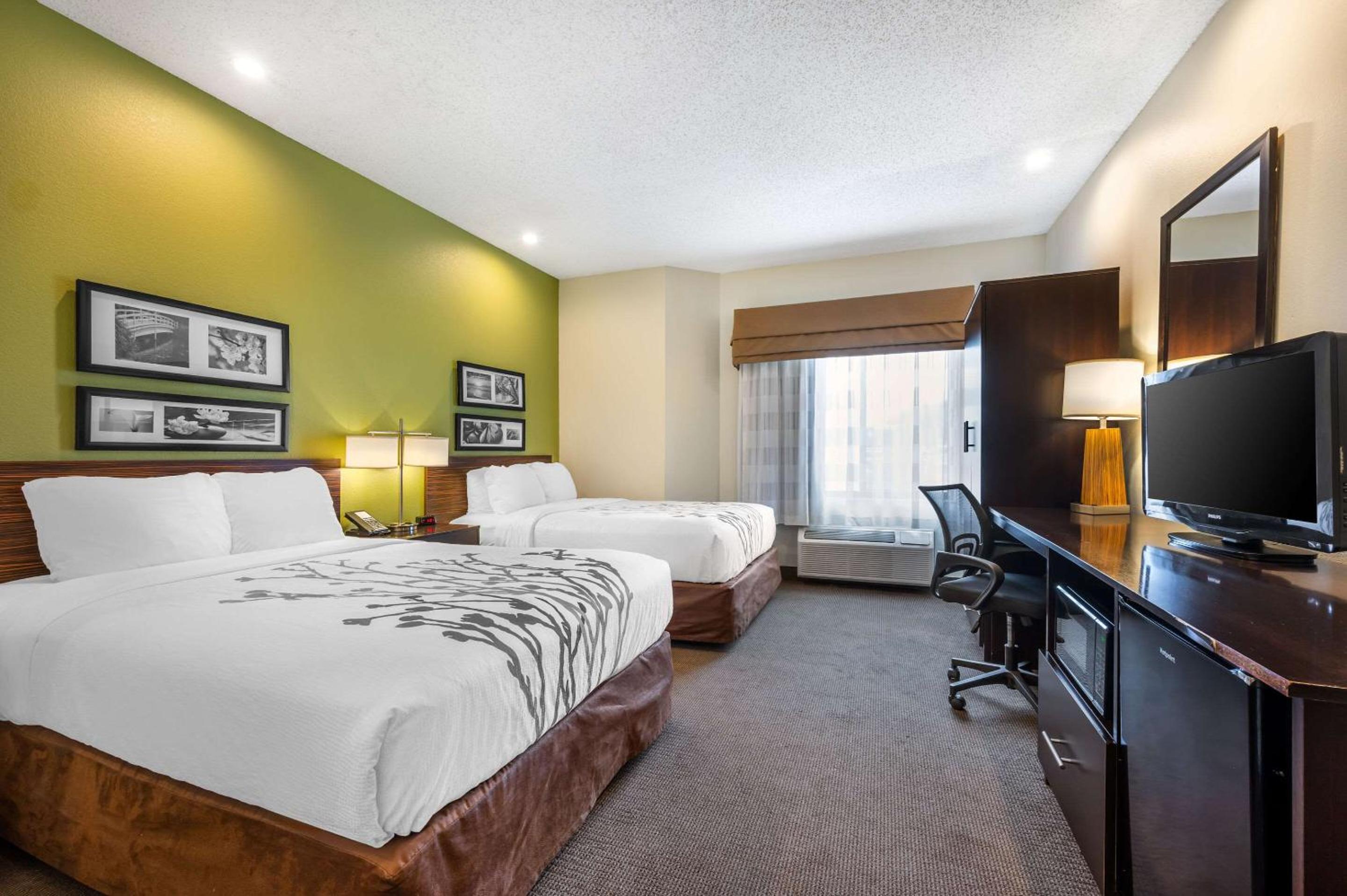 Double Room with Two Double Beds - Non-Smoking - Photo 1