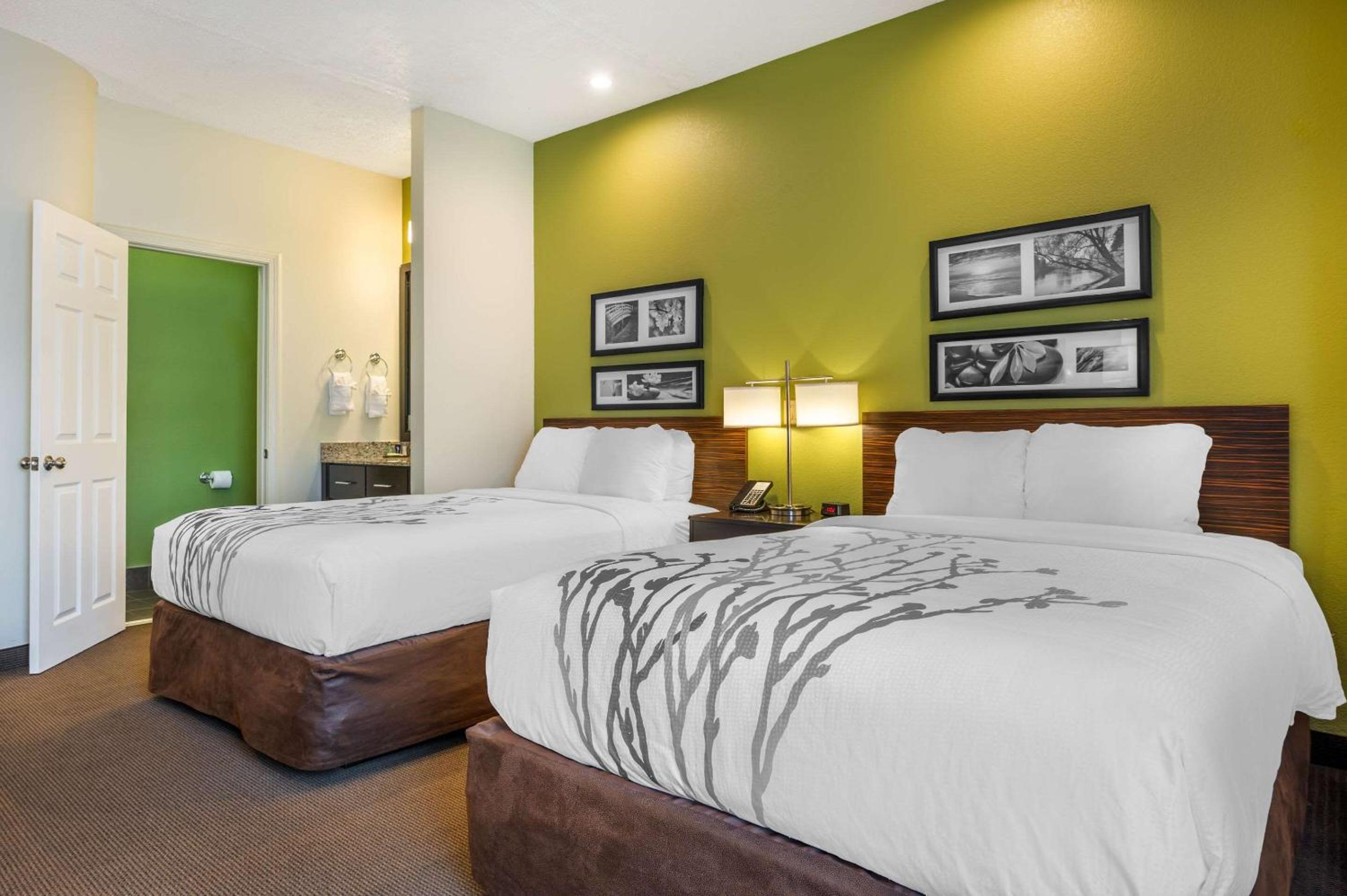 Double Room with Two Double Beds - Non-Smoking - Photo 3