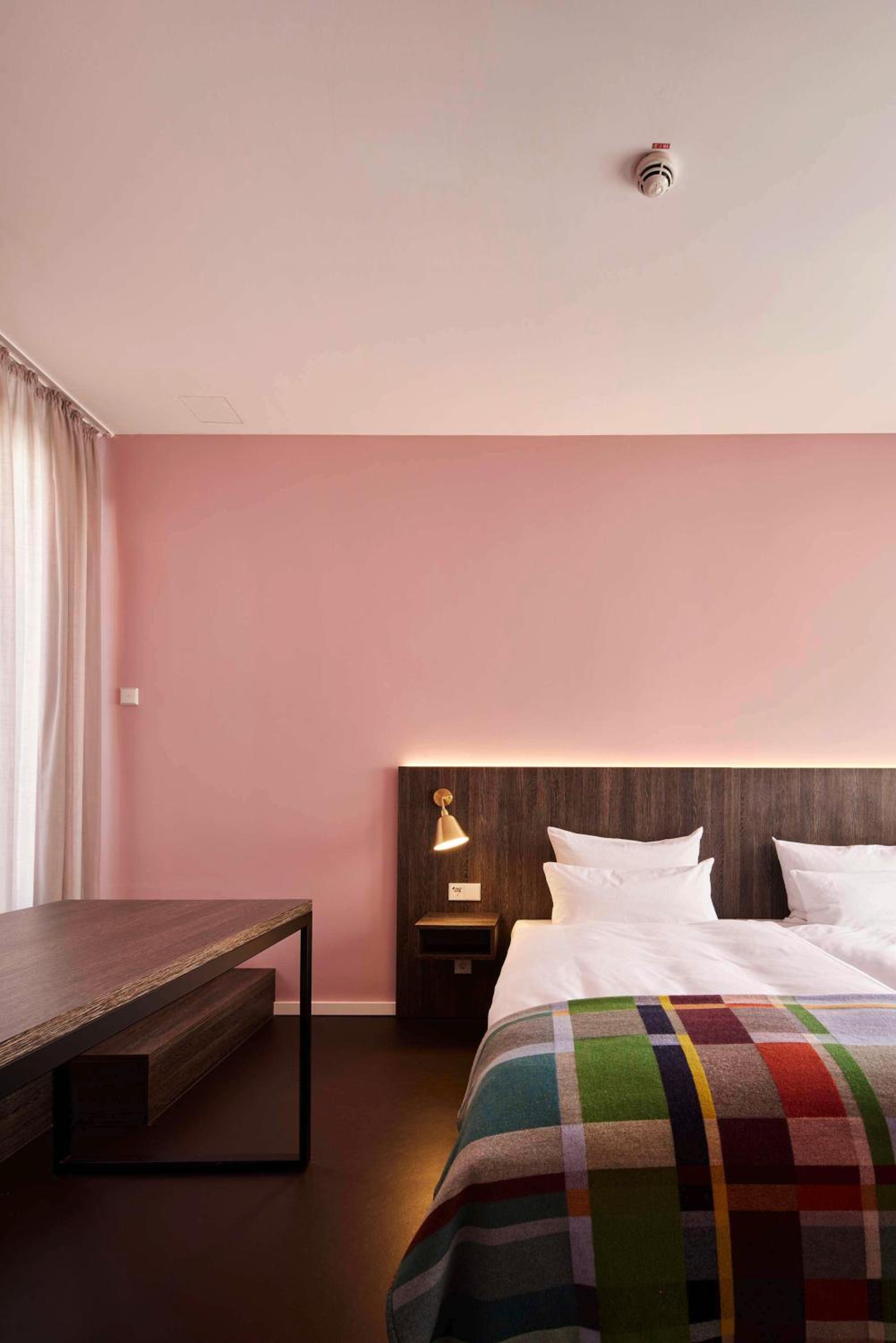 Comfort Plus Room with Kingsize Bed - Photo 6