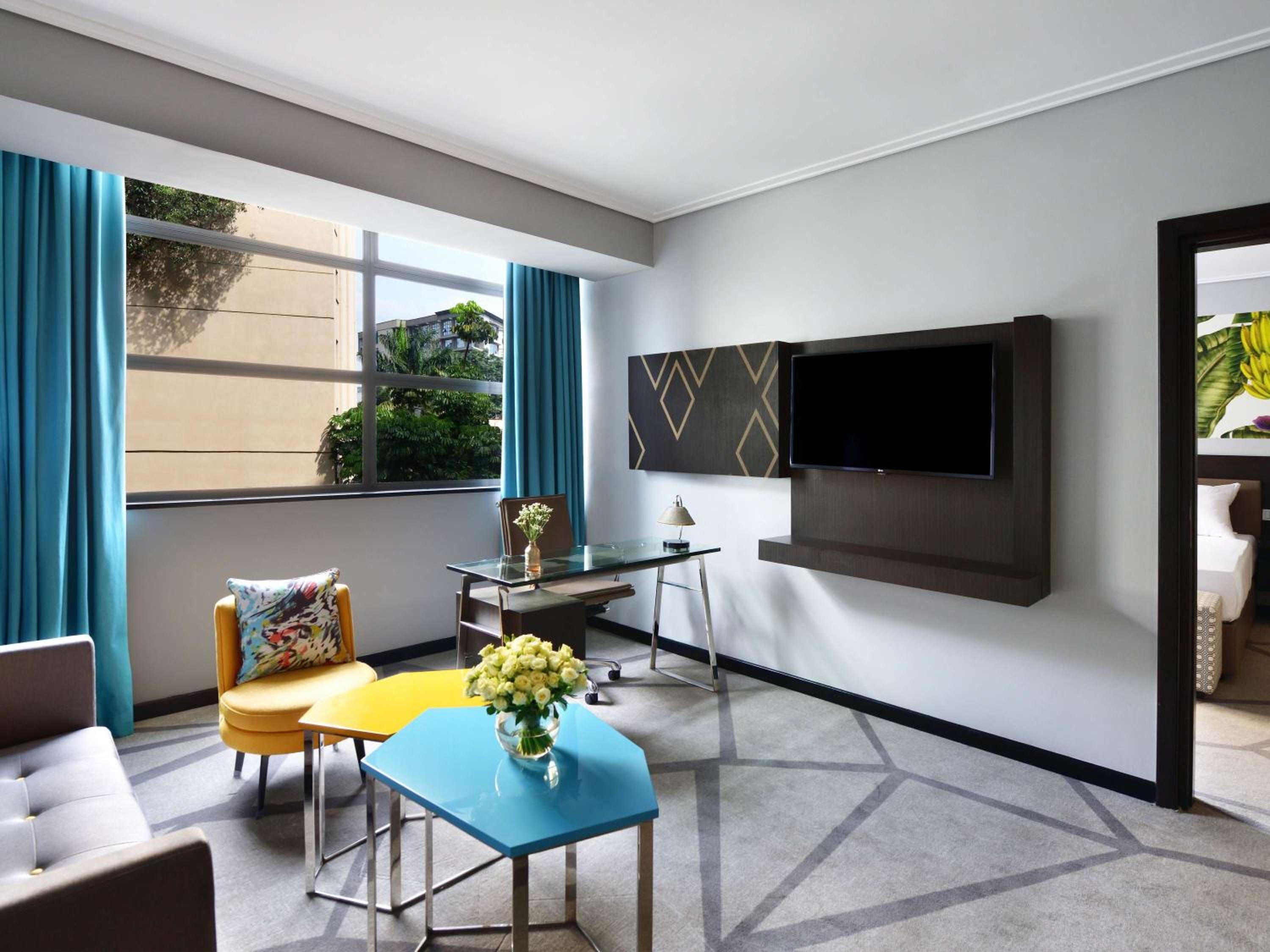 One-Bedroom Executive King Suite - Photo 6