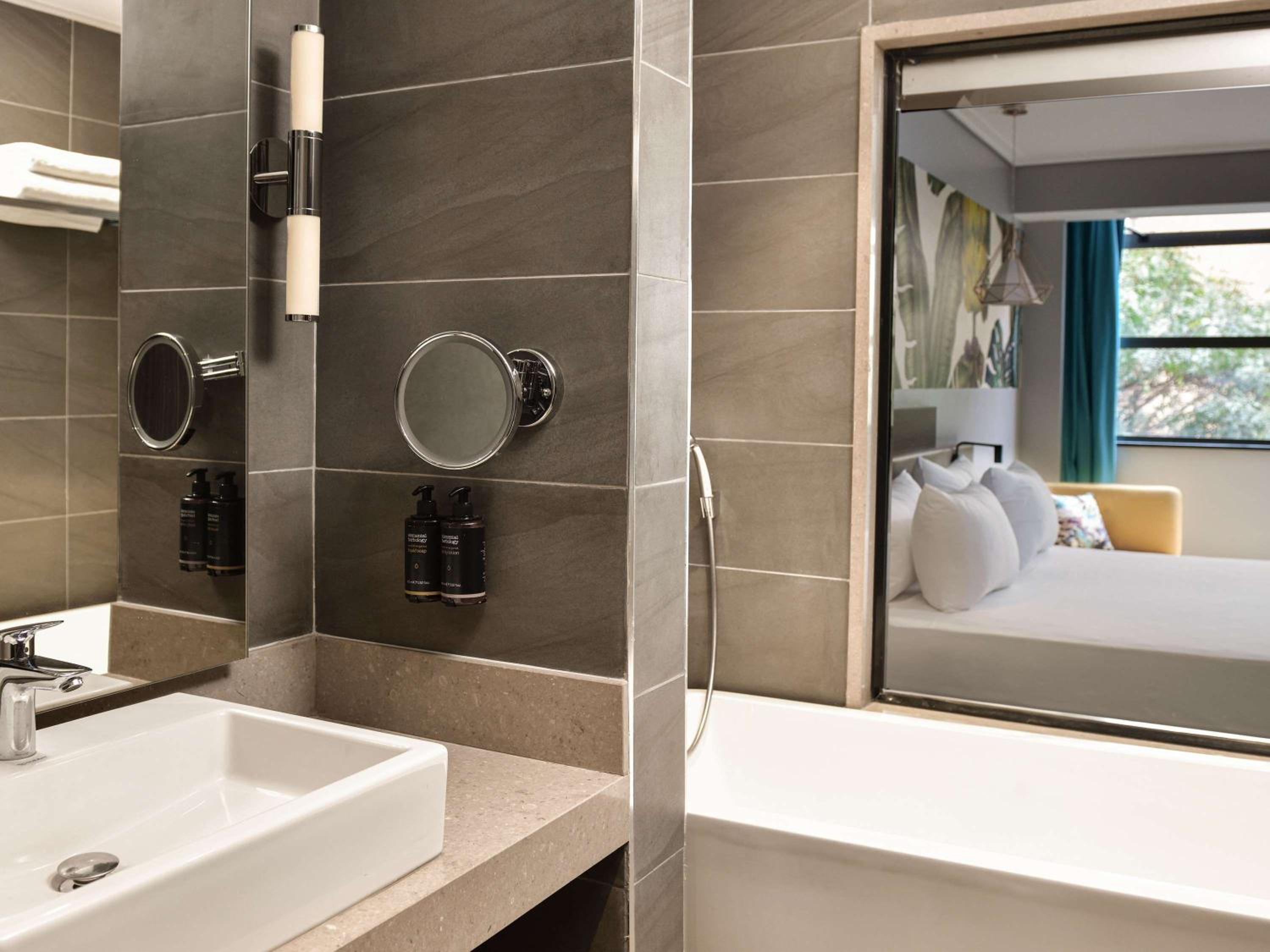 Executive King Room - Photo 3